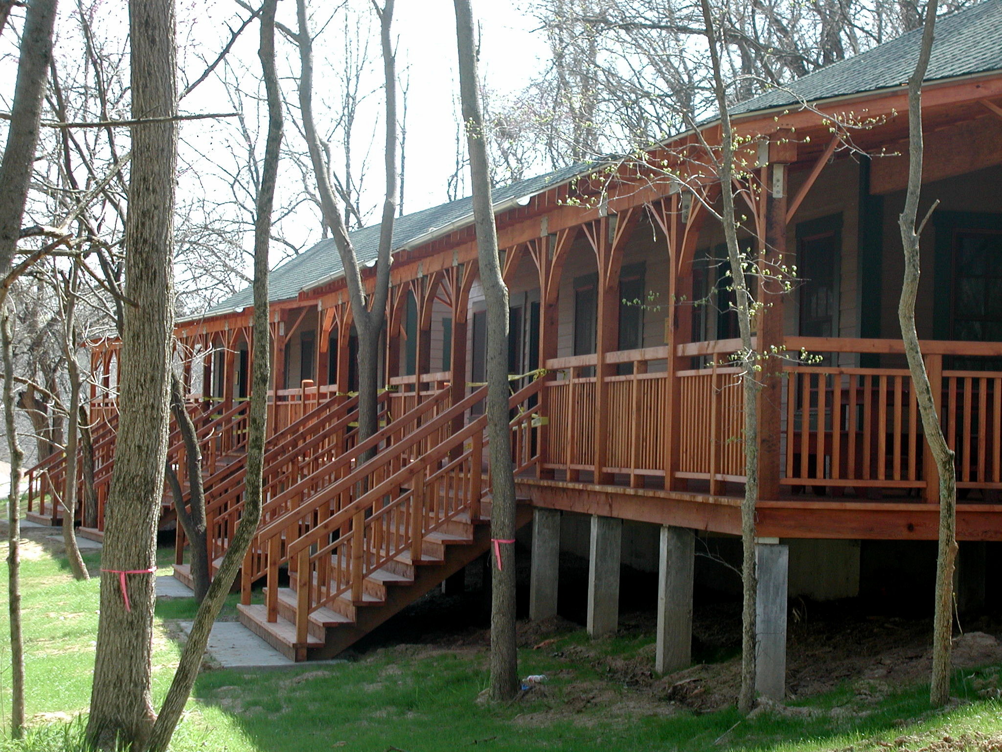 Pete's Cabin Exterior.jpg