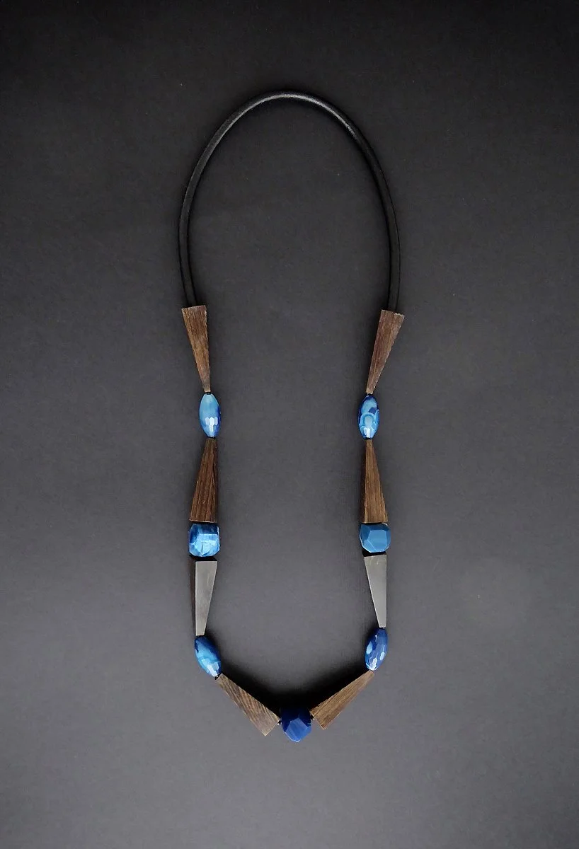 Agates_wood.jpeg