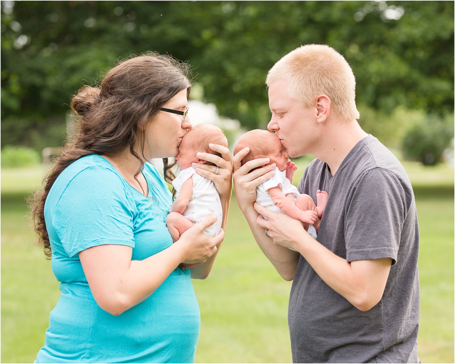 Twins-Newborn-Photos-Maryland_0088.jpg