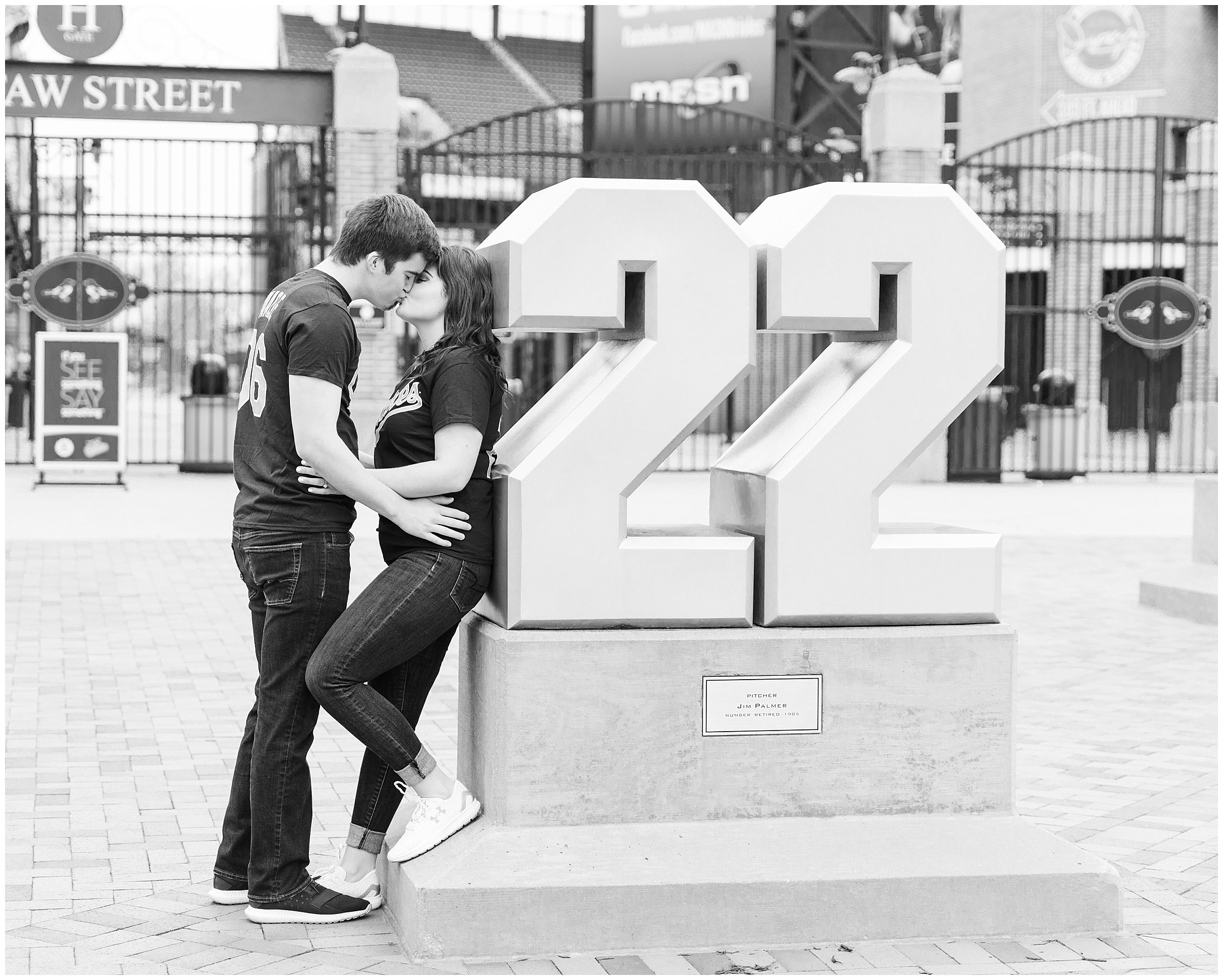 camden-yards-engagement-photos (223 of 31).jpg