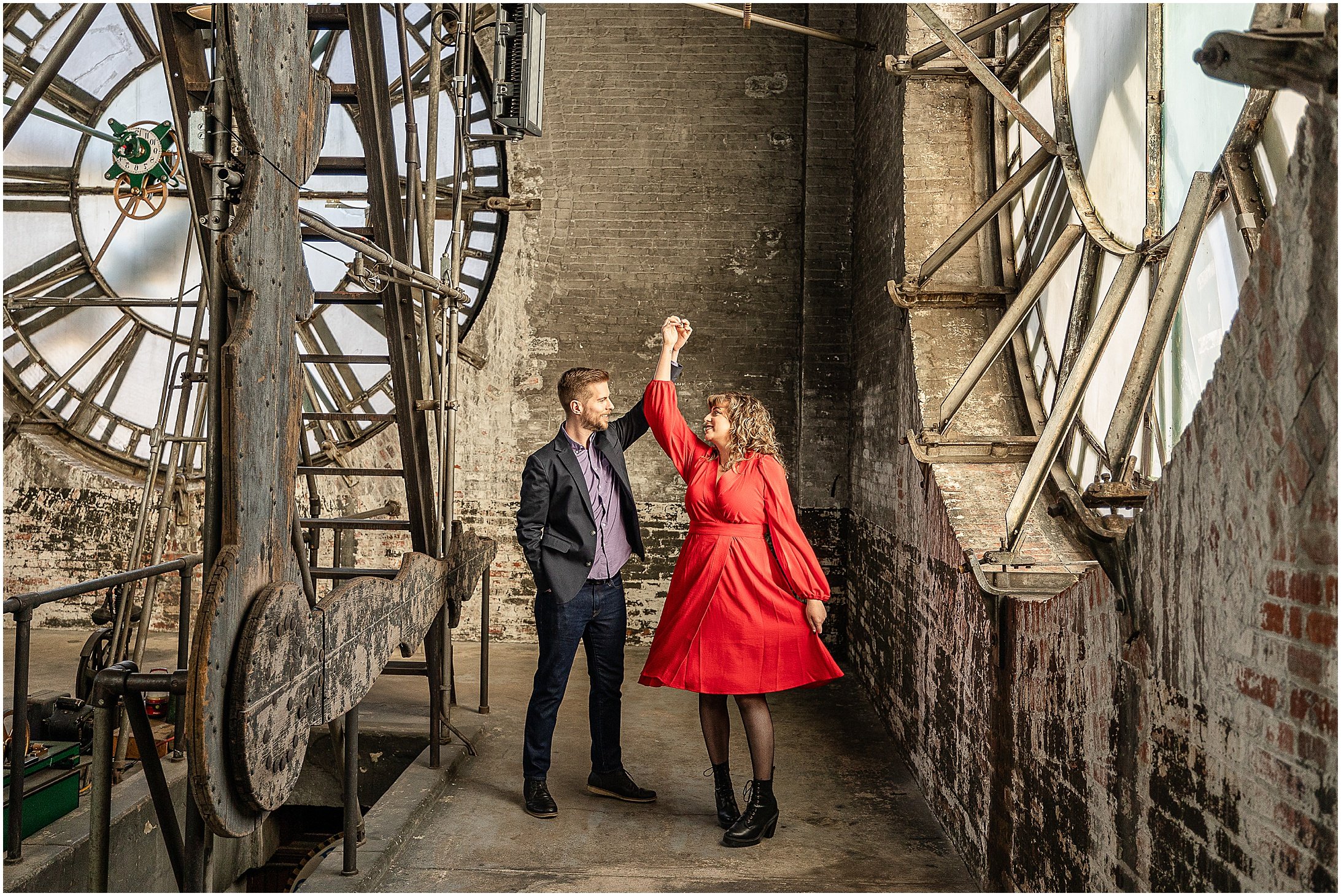 Bromo-Seltzer-Tower-Engagement-Photos_0150.jpg