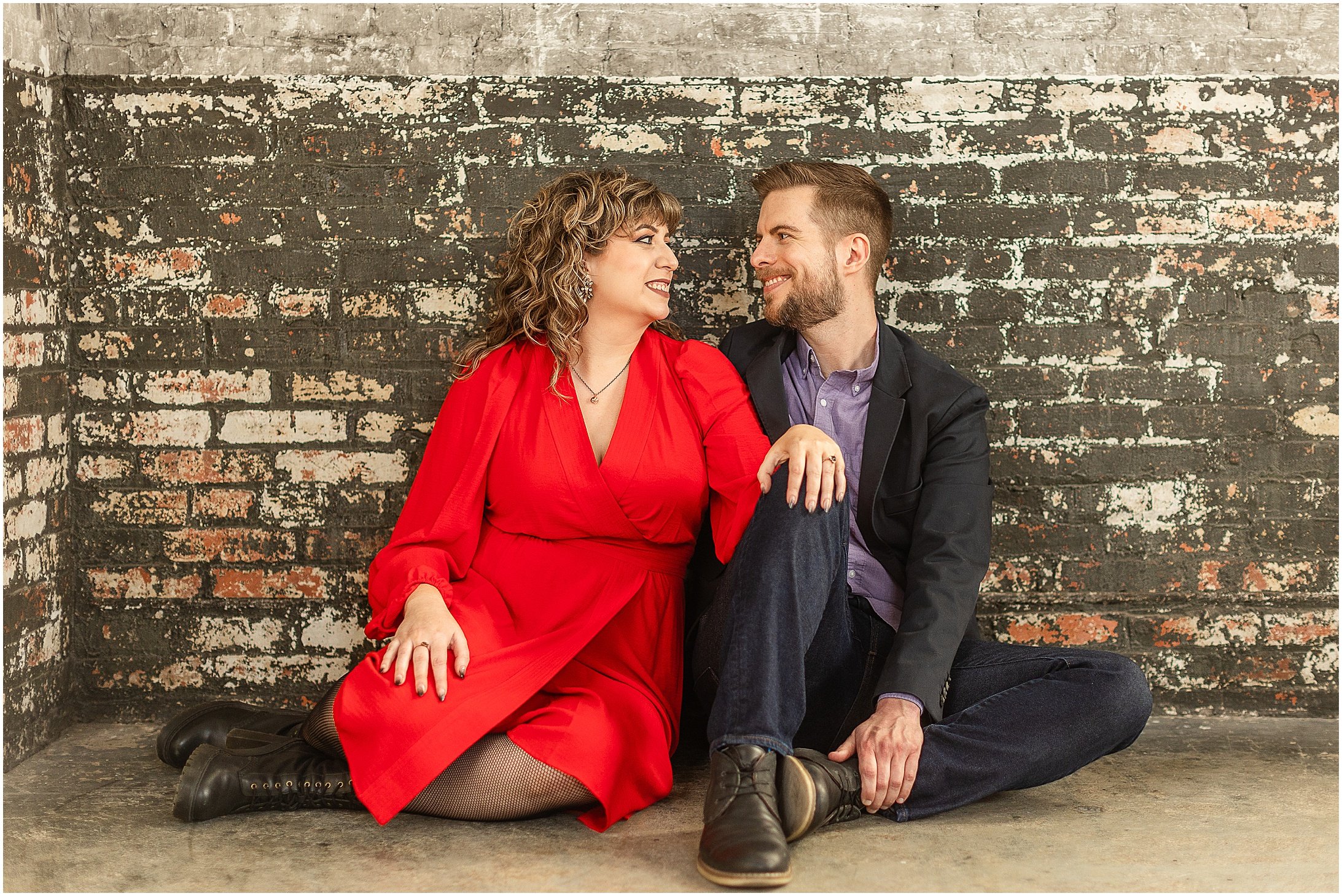 Bromo-Seltzer-Tower-Engagement-Photos_0156.jpg