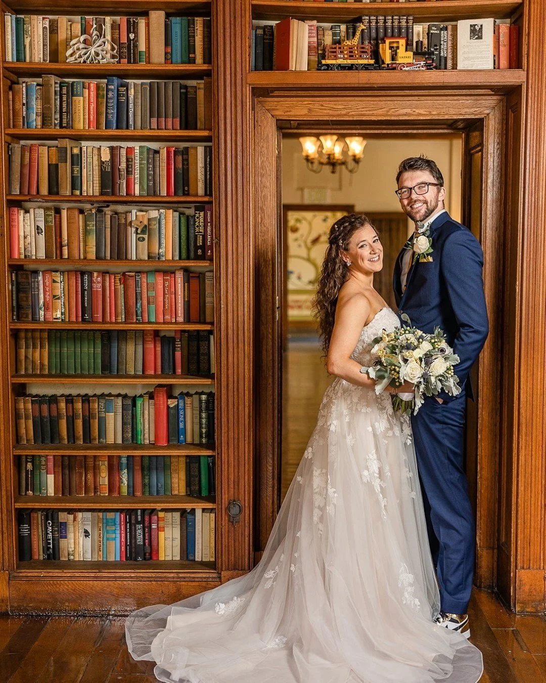 Come find me and many other wedding professionals at the Cloisters Castle Open House today! We will be there from 11am-3pm. Stop in, tour the castle and get your wedding planning started!

#cloisterscastle #baltimoreweddingphotographer #baltimorewedd