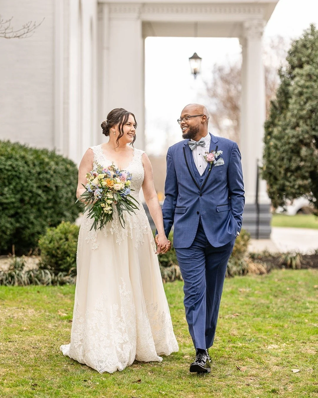 March wedding throwback to Lily &amp; Justin's wedding at Ceresville Mansion last year. It is always a pleasure working at the mansion and capturing the stunning weddings they host there! I particularly loved the florals at Lily &amp; Justin's weddin