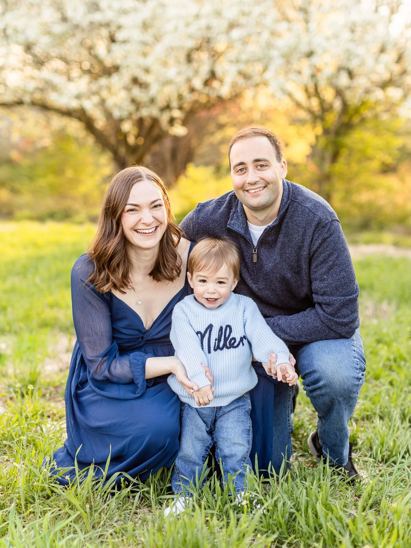 When family is in town and you have Spring blossoms, you book a portrait session! 🌸 

#carrollcountyphotographer #westminsterphotographer #familyphotos #springfamilyphotos #marylandfamilyphotographer