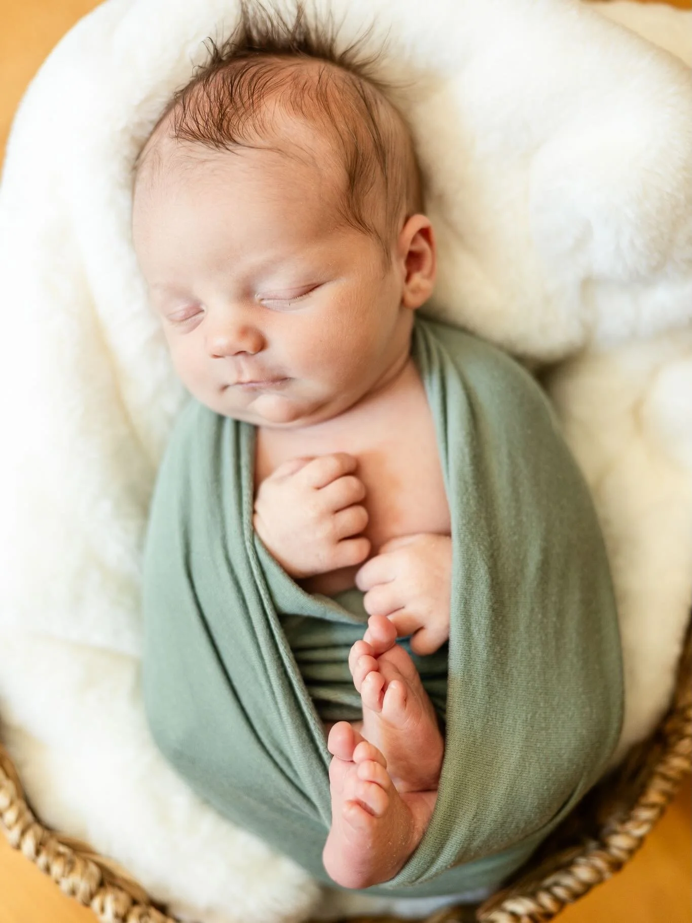 Welcome to the world 💕👶🏼 

#newbornphotoshoot #lifestylephotography #carrollcountyphotographer #marylandfamilyphotographer