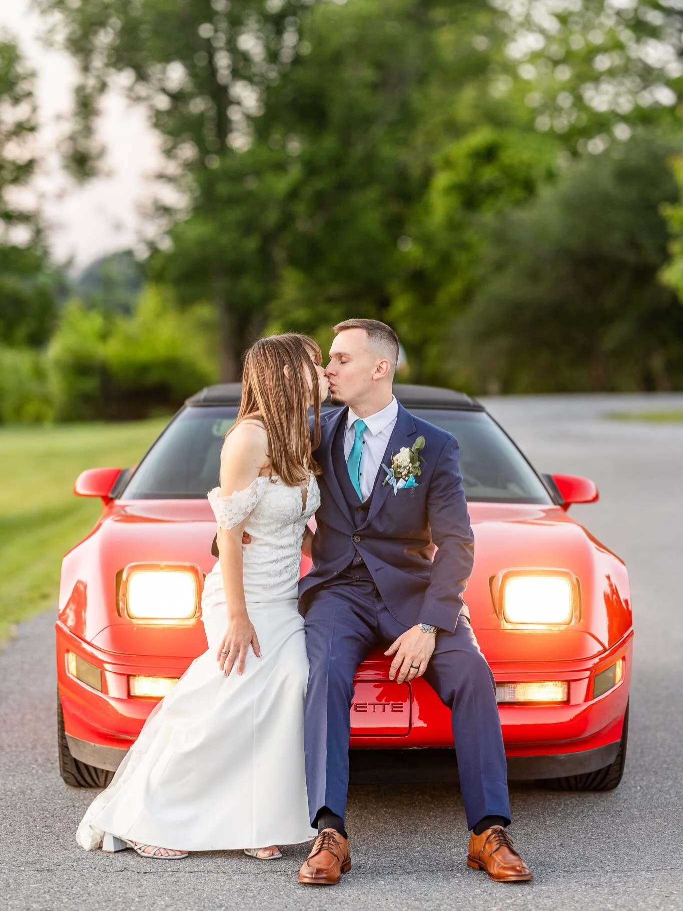 A handful of favorites from Audrey &amp; Rob&rsquo;s wedding day at @howardcountyconservancy 💕🌱 Congratulations!