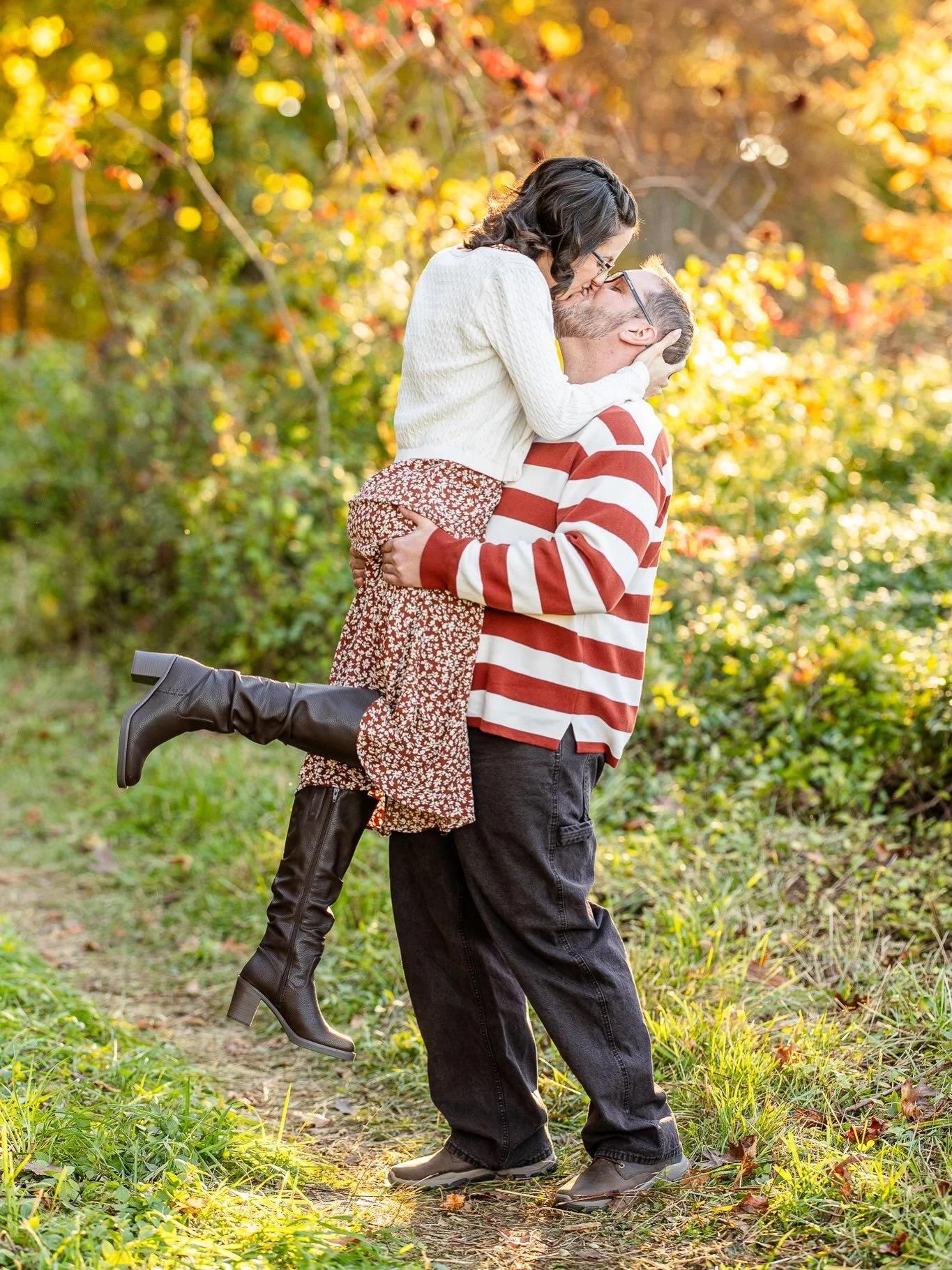 Katie &amp; Matt are engaged! 💍💕 What a joy it was to capture these photos for them 🥹