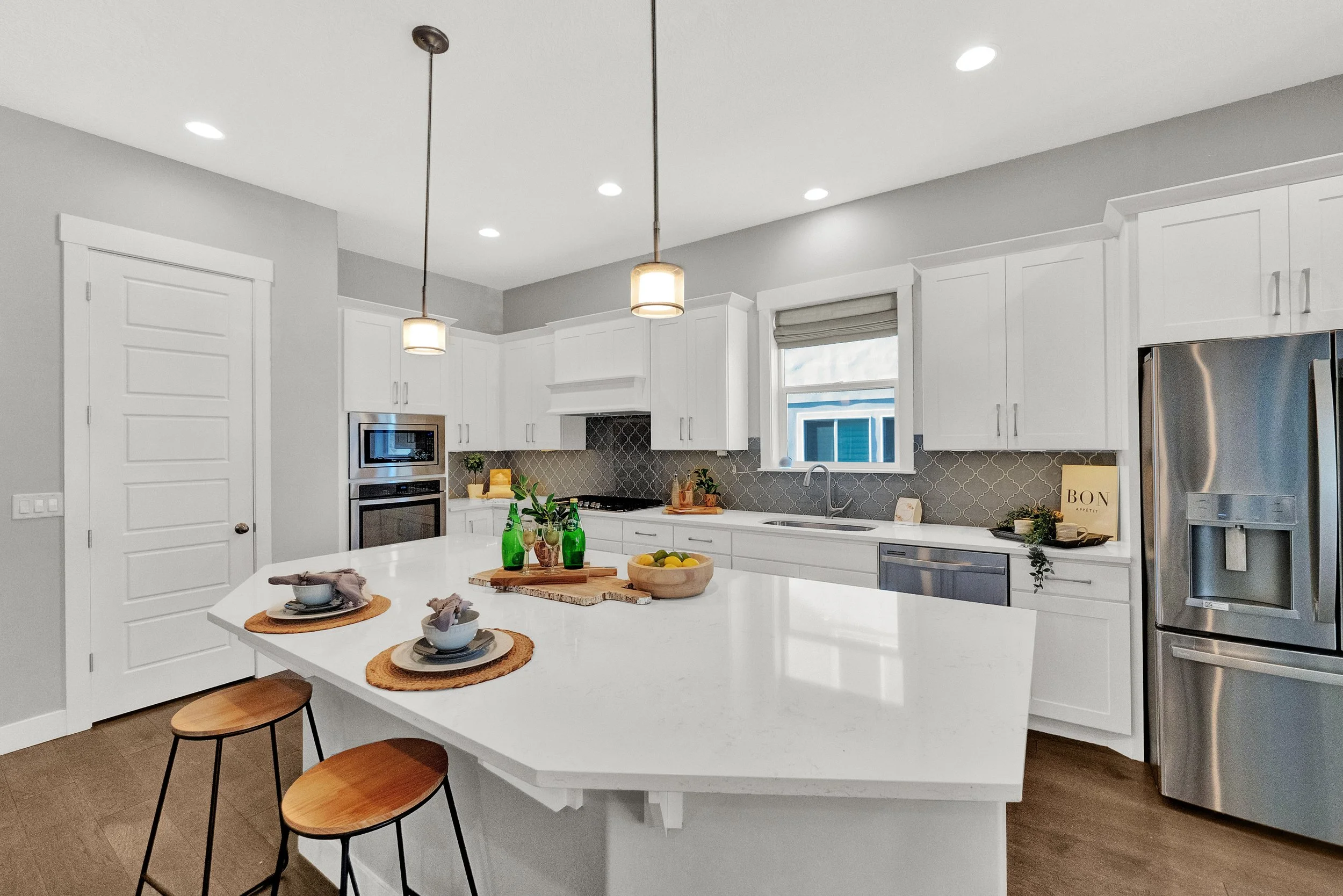 ListingsMarchant Real Estate Group