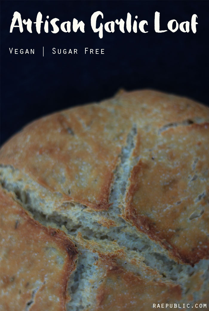Easy, 5 ingredient vegan garlic bread. It is so good and is NATURALLY egg-free and dairy-free! oh-snap!