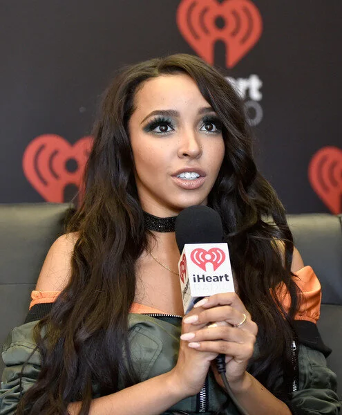 Tinashe+2016+Daytime+Village+iHeartRadio+Music+yaLpV4JI7xpl.jpg