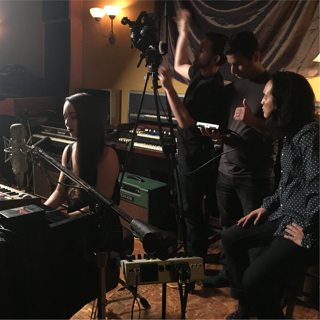 December / Décembre Live video shoot at Private Ear Recording (coming this January).