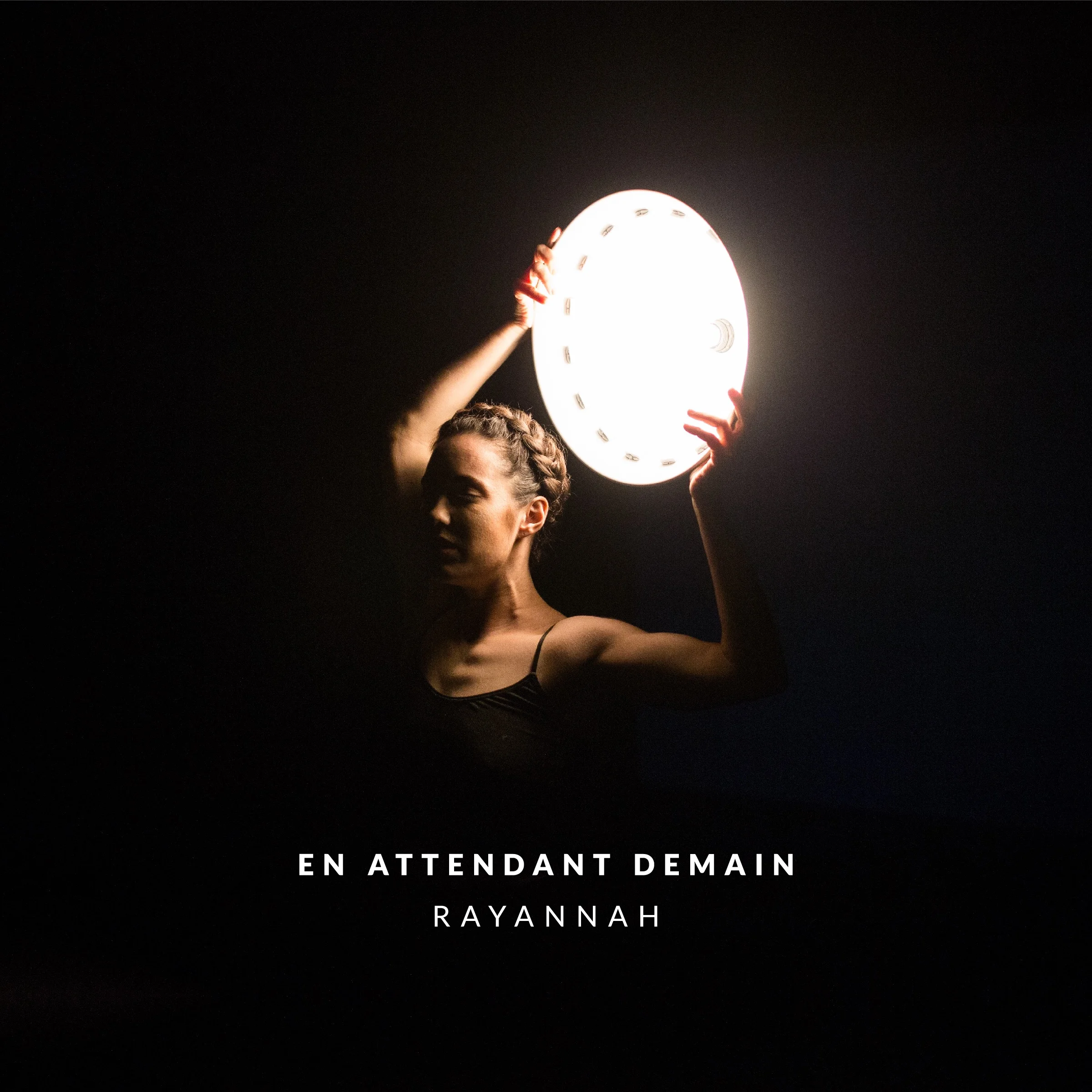 En attendant demain - Image couverture Small.jpg