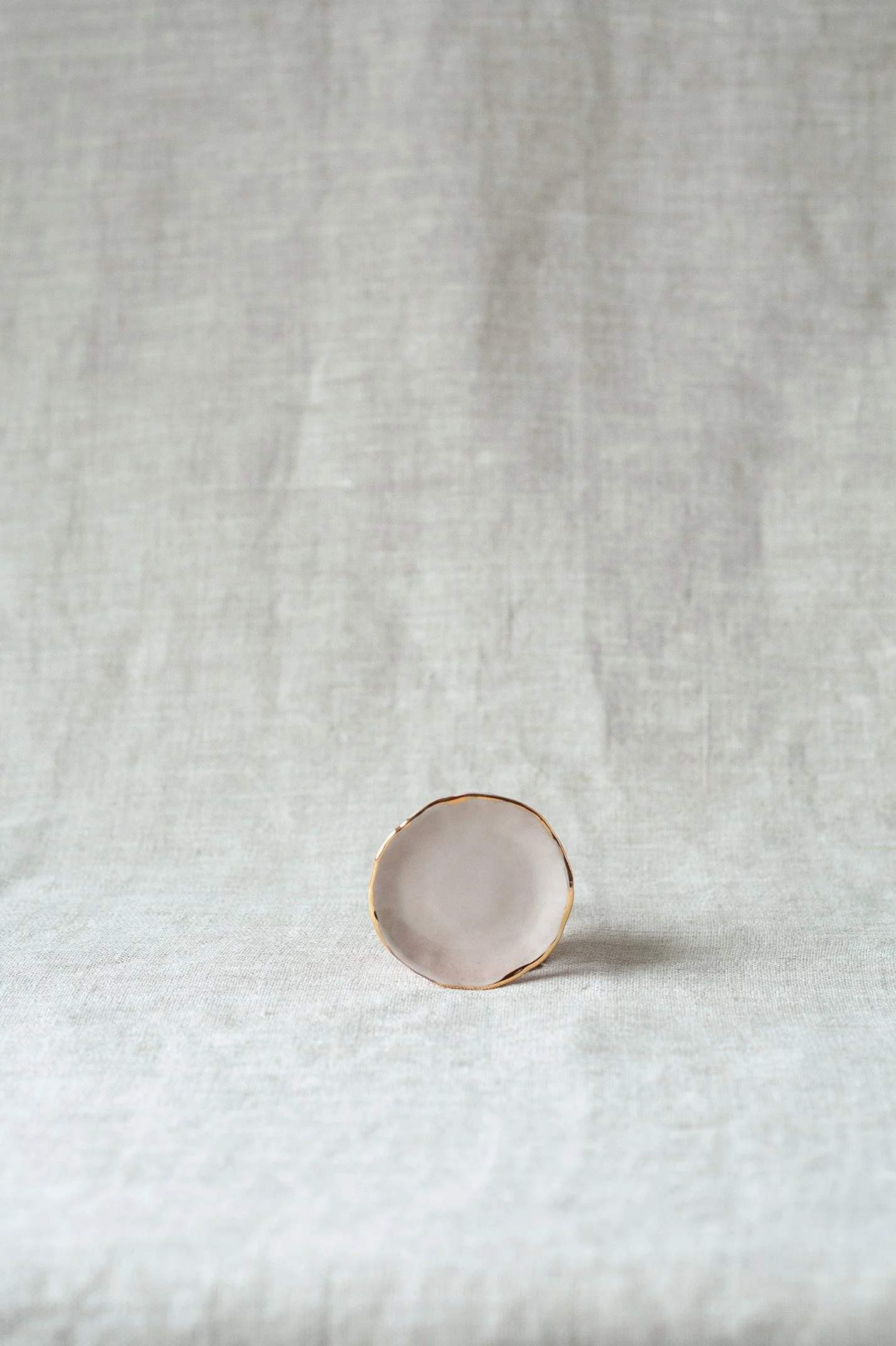 gold_linen_sm.jpg