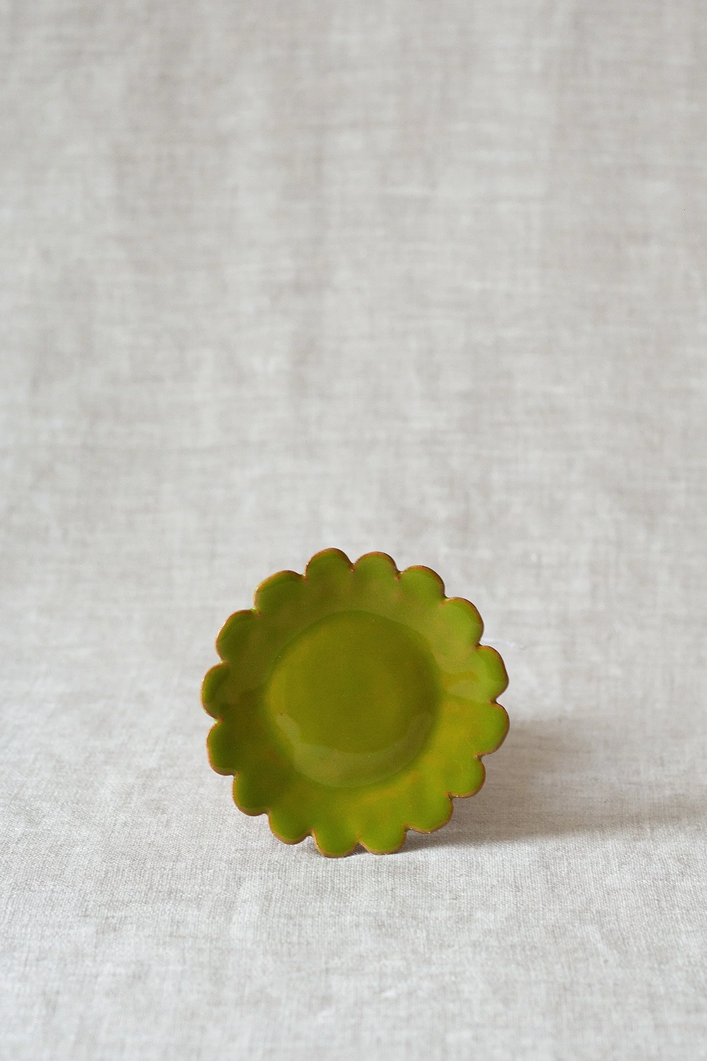 Petal Magnetic Pin Dish- Olive