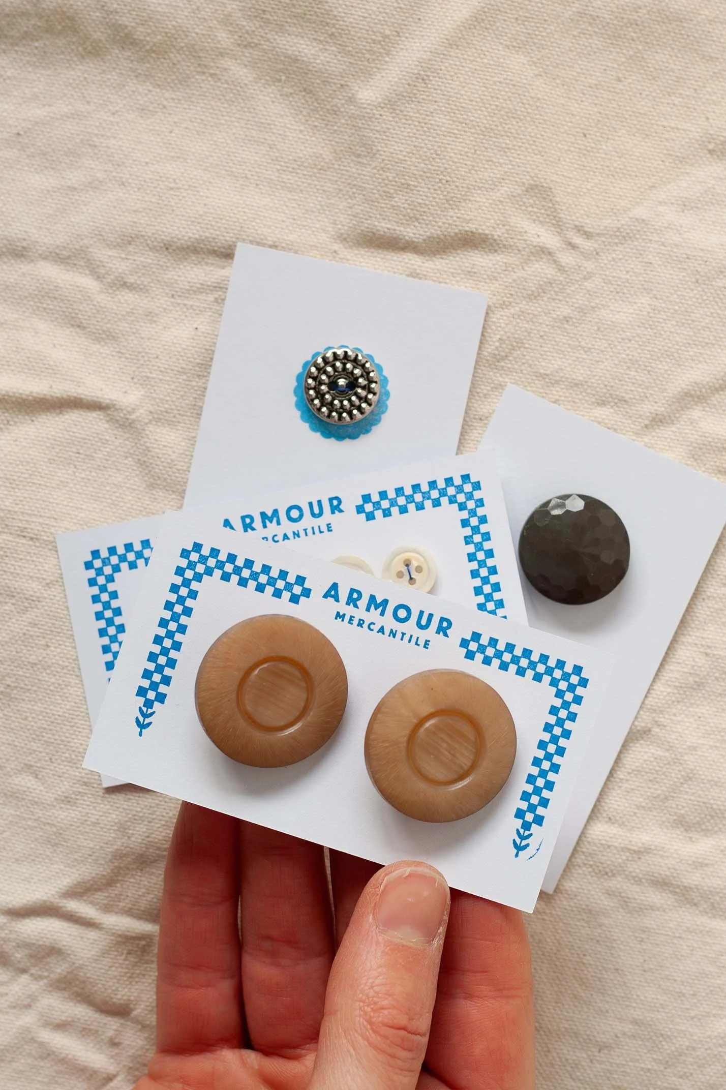 buttons38b.jpg