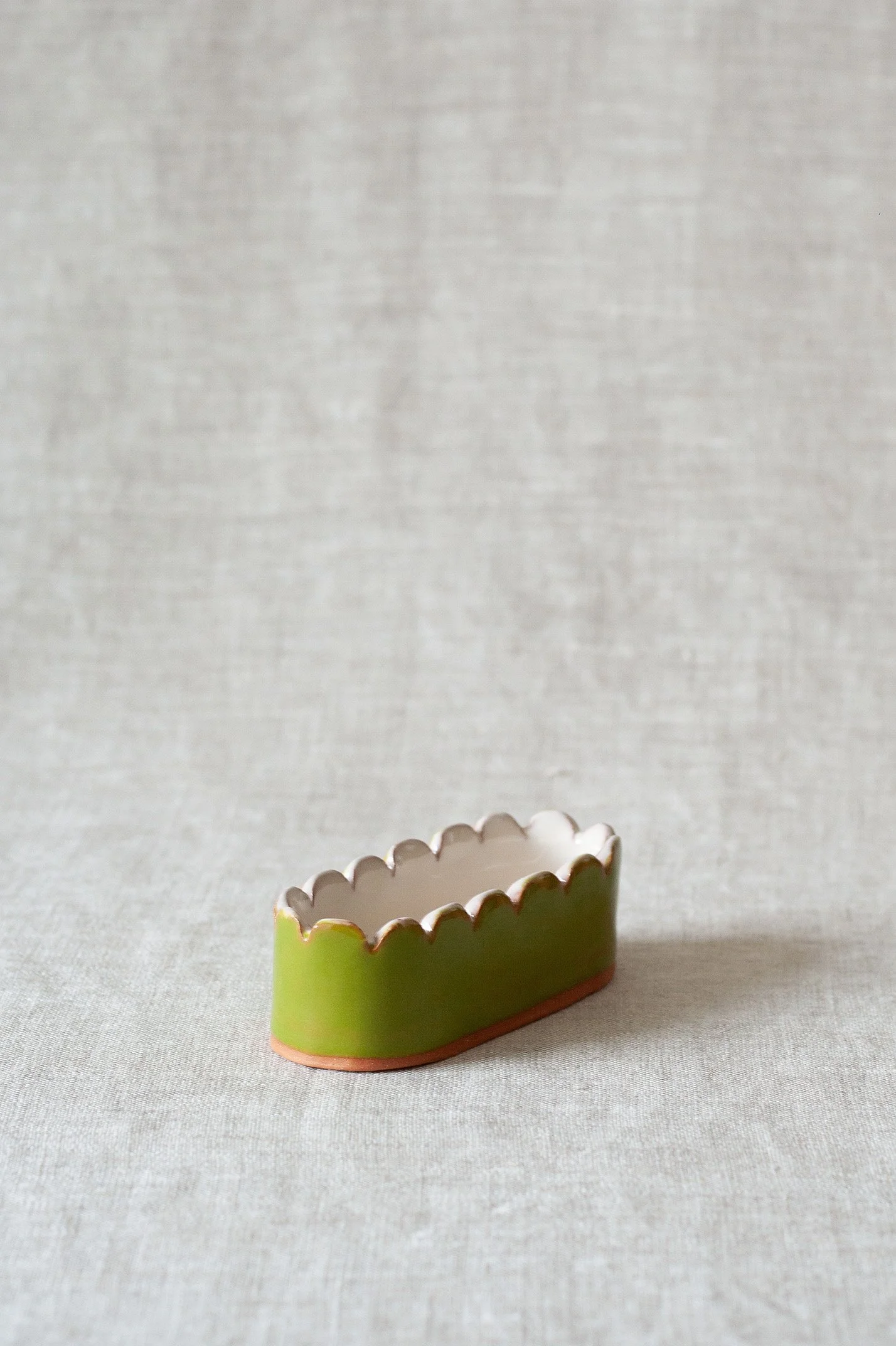 Magnetic Pin Tray- olive/linen