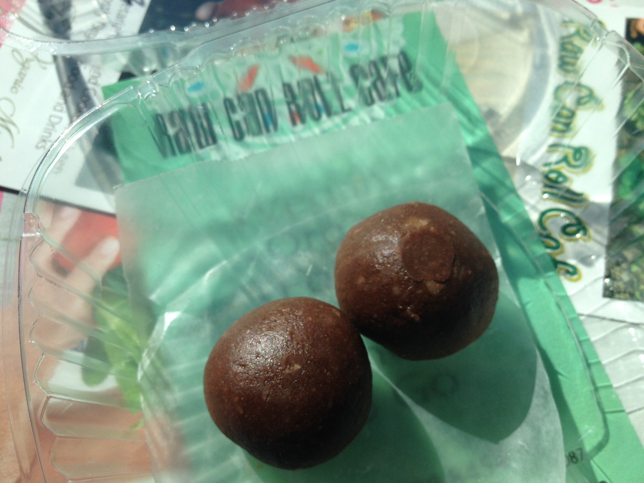 raw can roll cafe chocolate macaroons