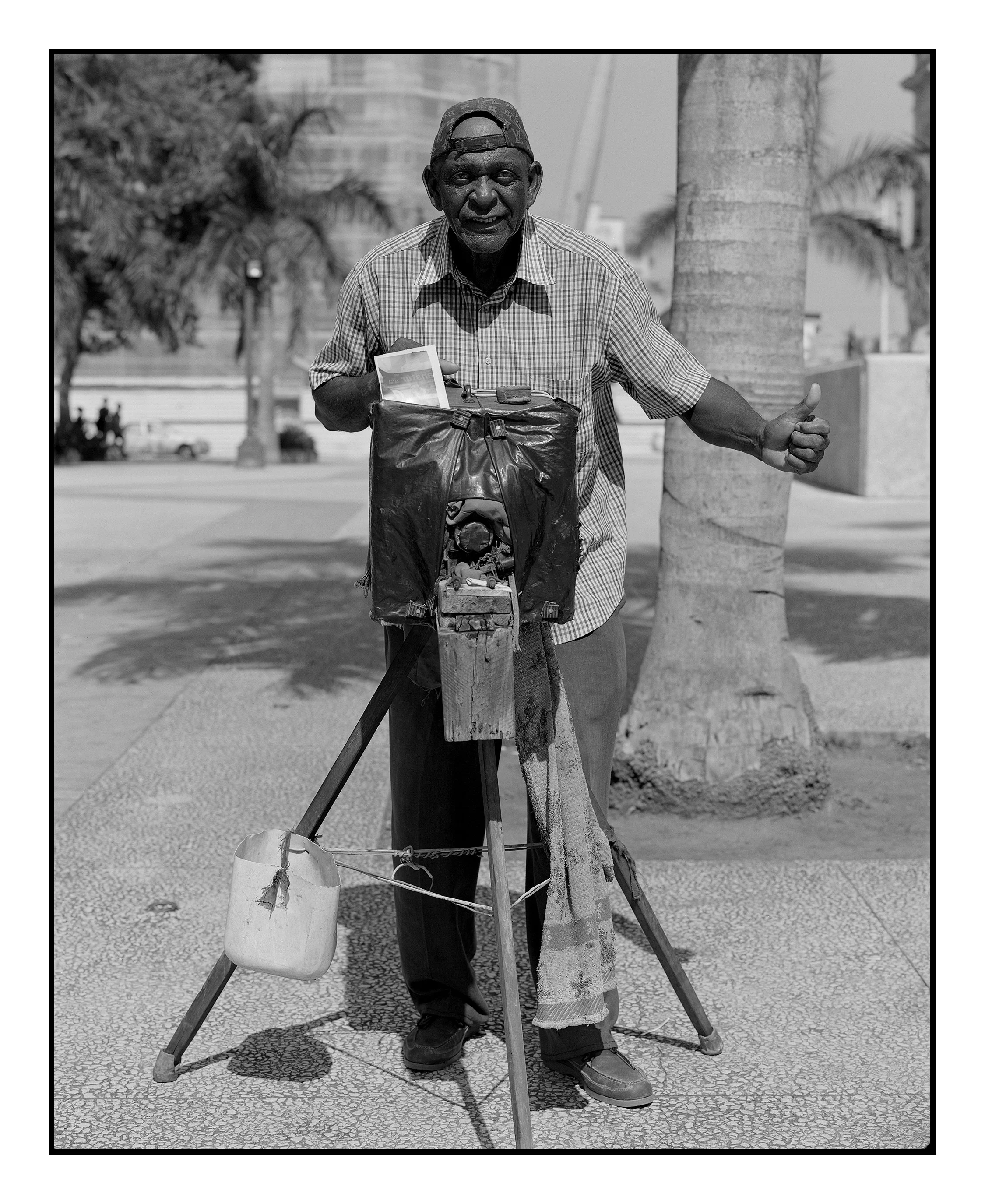 *Cuba.16.4x5.Photographe copy.jpg