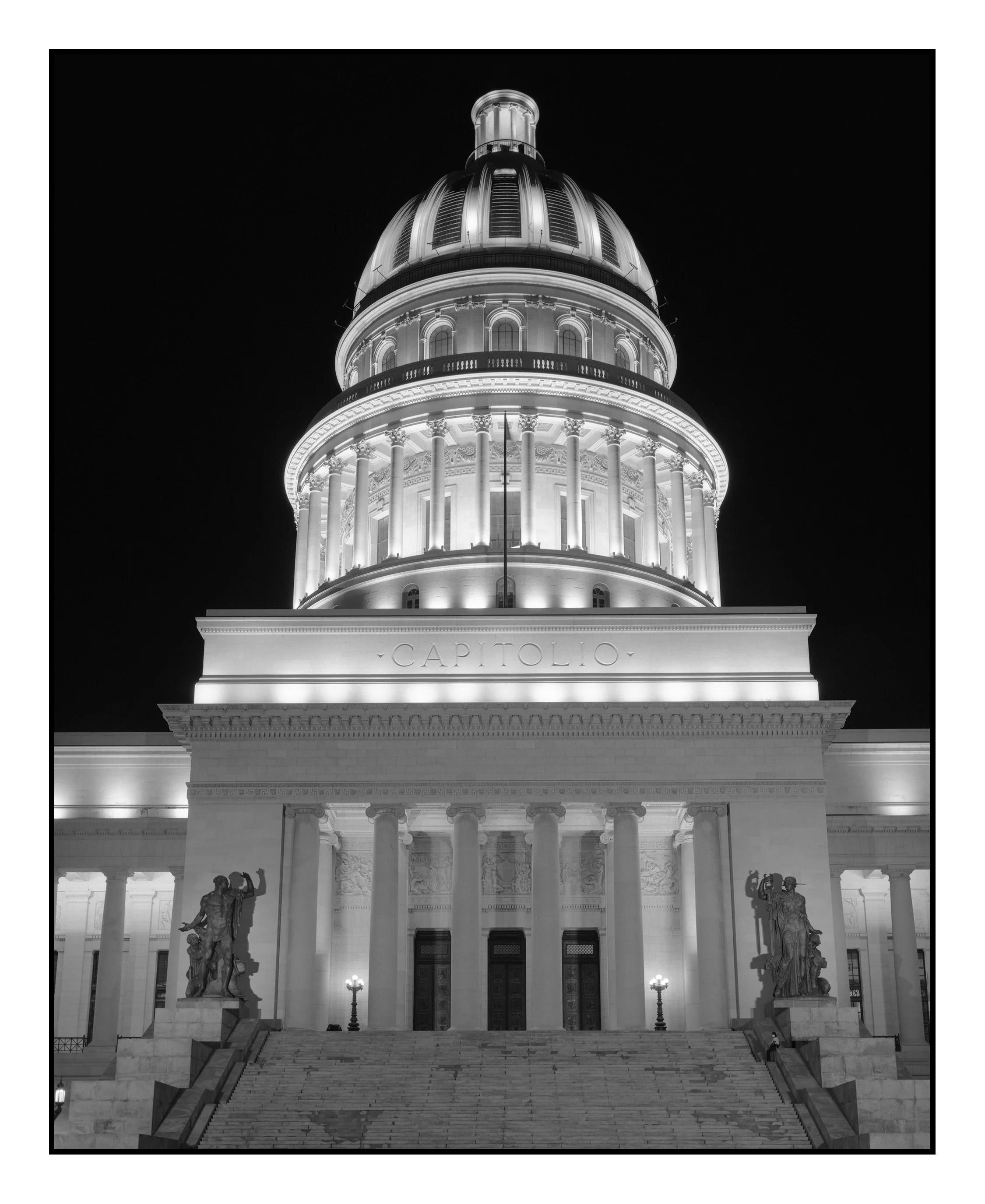 Cuba.22.4x5.Capitol(showedit)copy.jpg