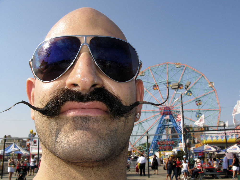 Mustaches may raise burn risk with home oxygen therapy