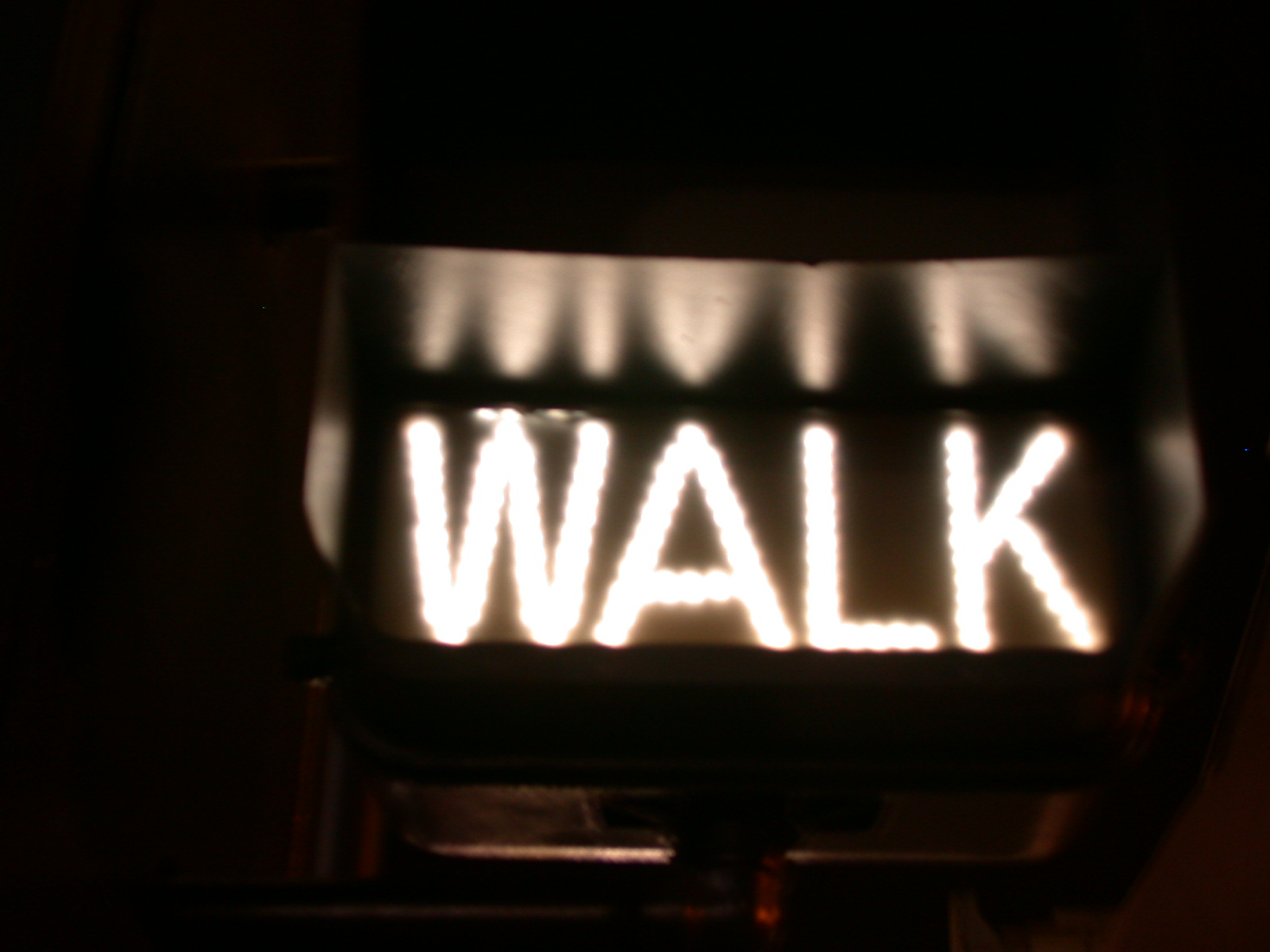 Home walking program may help clogged leg arteries