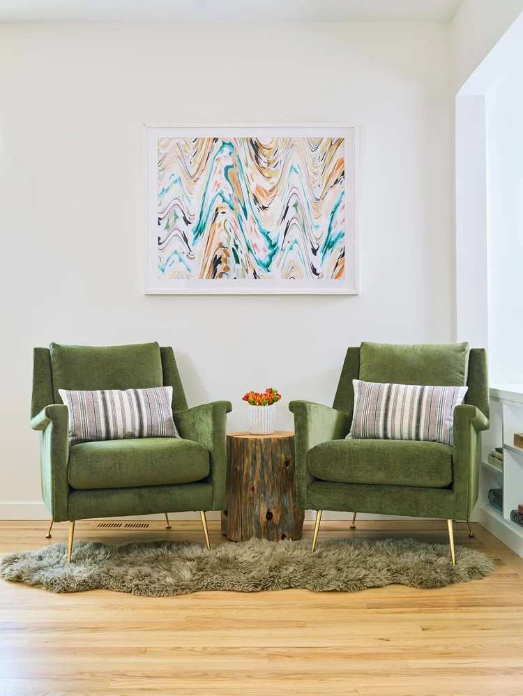WEB_pam_torbin_chair_vignette_72759.jpg