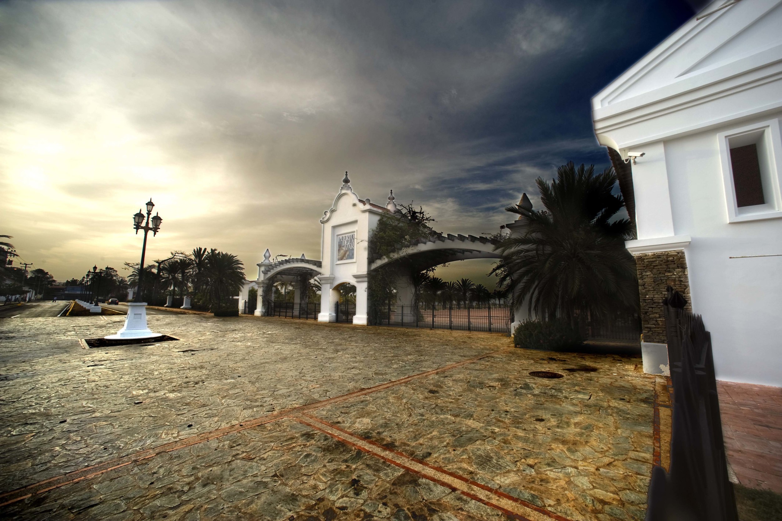 THE CRUISE SHIP PORT OF CALL DESIGN STRATEGY: THE CITY-PORT
