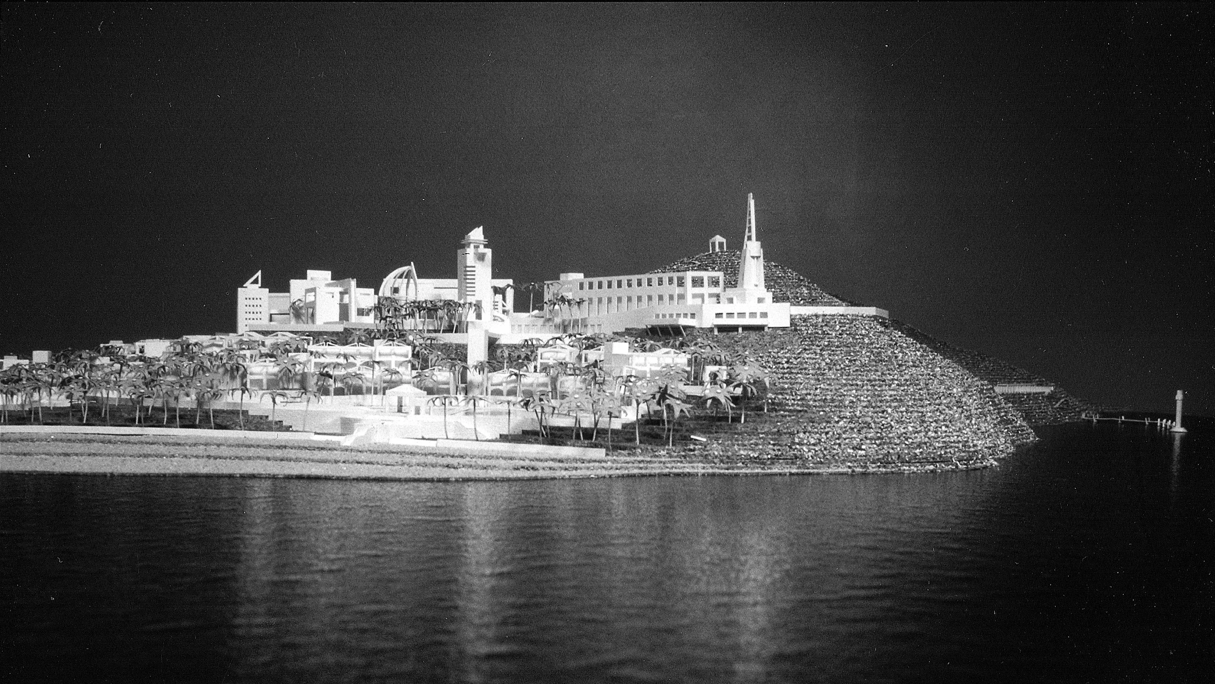 Oceania Hotel & Resort