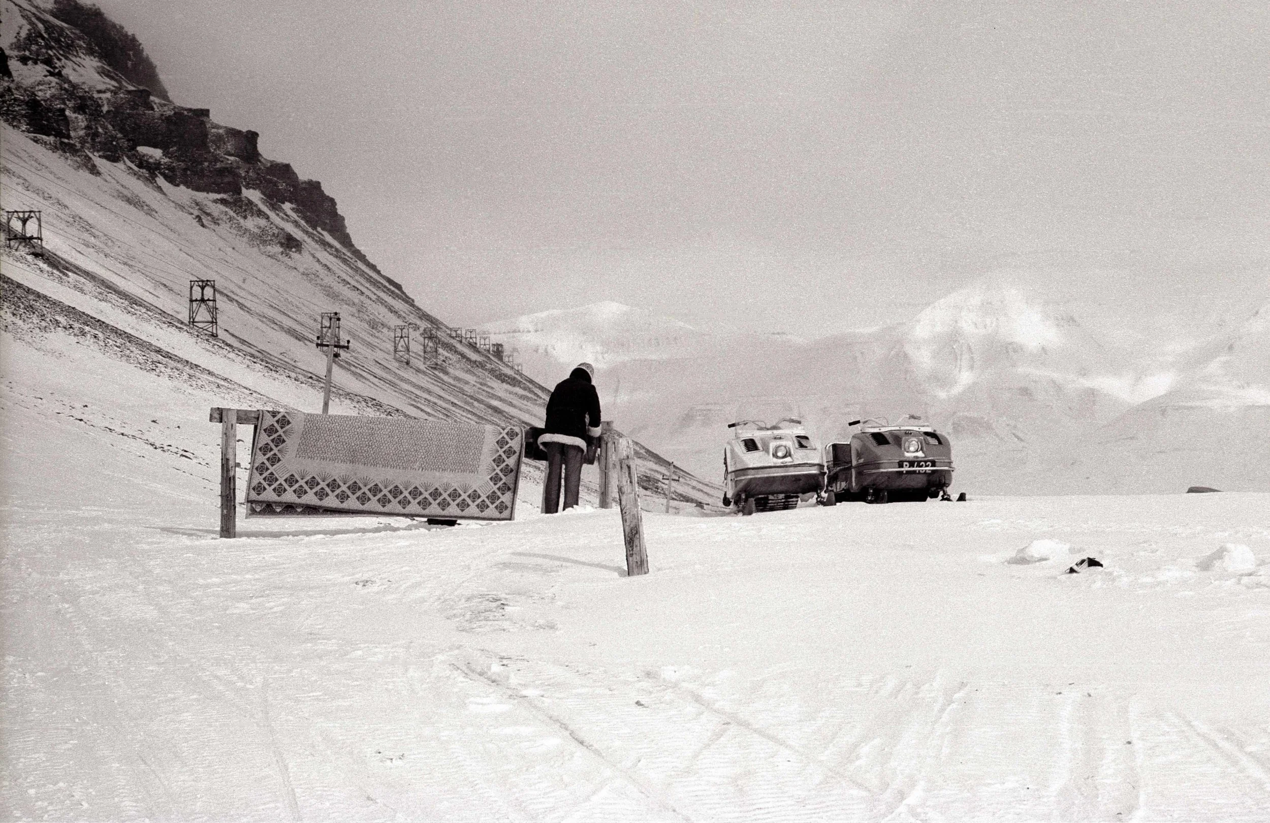 Svalbard 75 20.crp lavo.jpg
