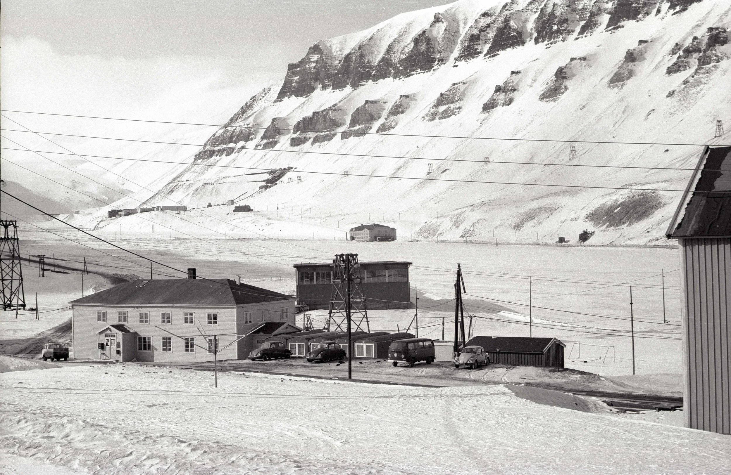 Svalbard 75 store norske kont lavo.jpg