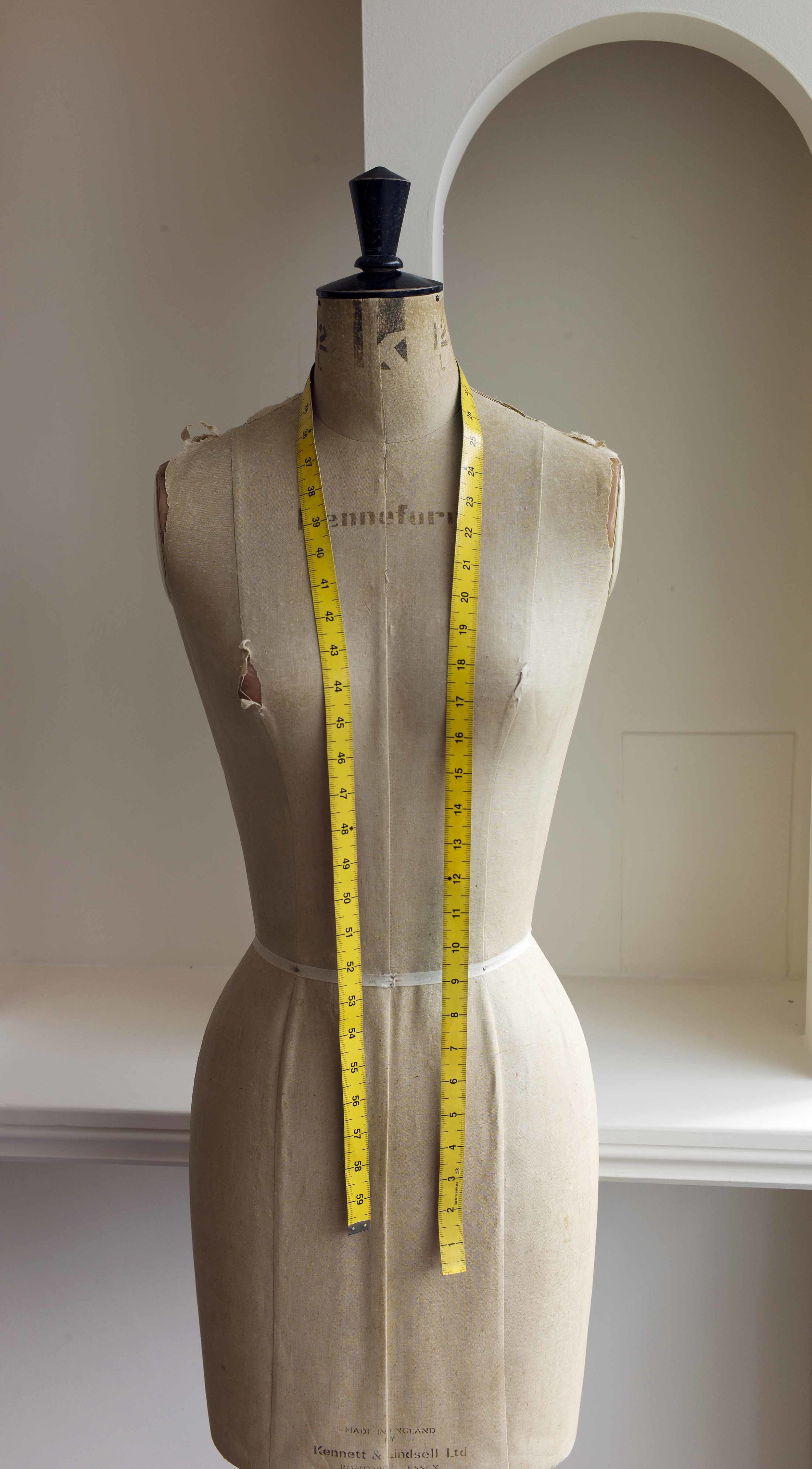 Dress model lady + measure crp lavo 8.12.jpg