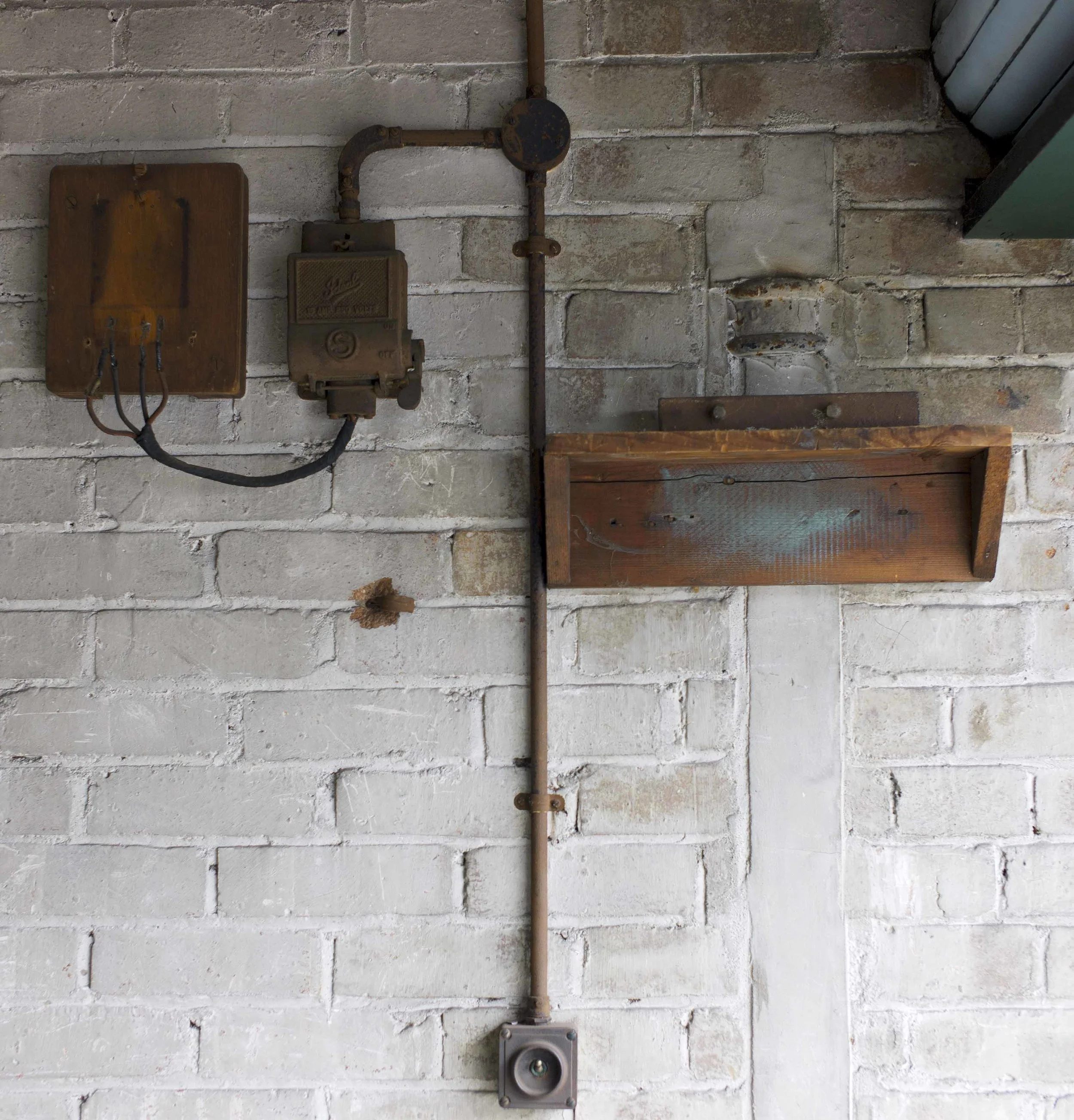 London light off 1.12 crp lavo.jpg