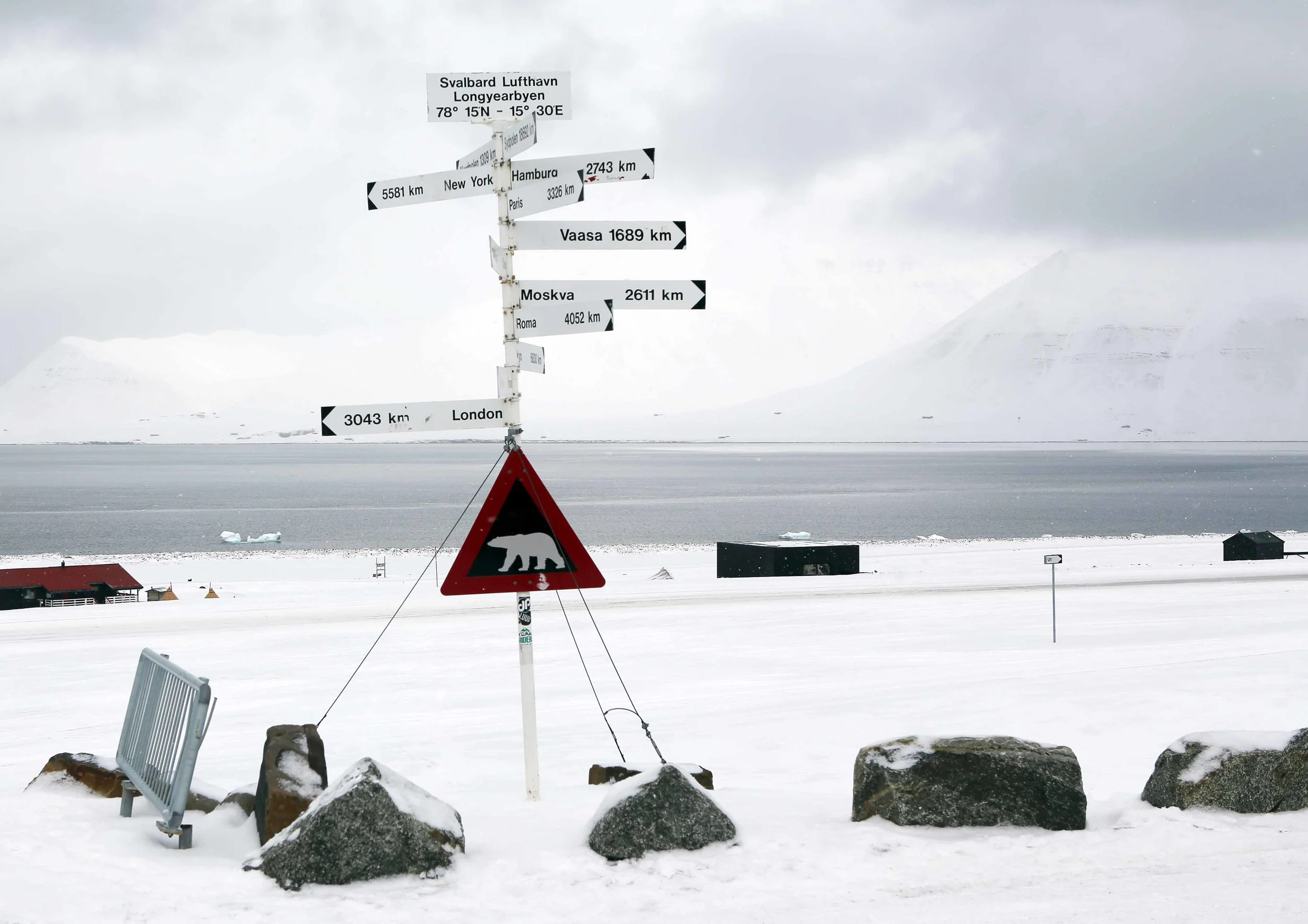 S skilt avstand til flypl 4.15 crp lavo.jpg