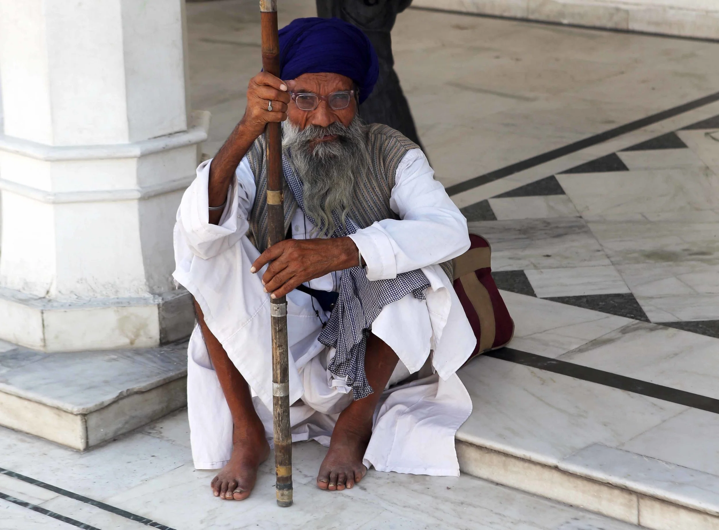 I warrier Sikh in temple Delhi cl 3.16.jpg