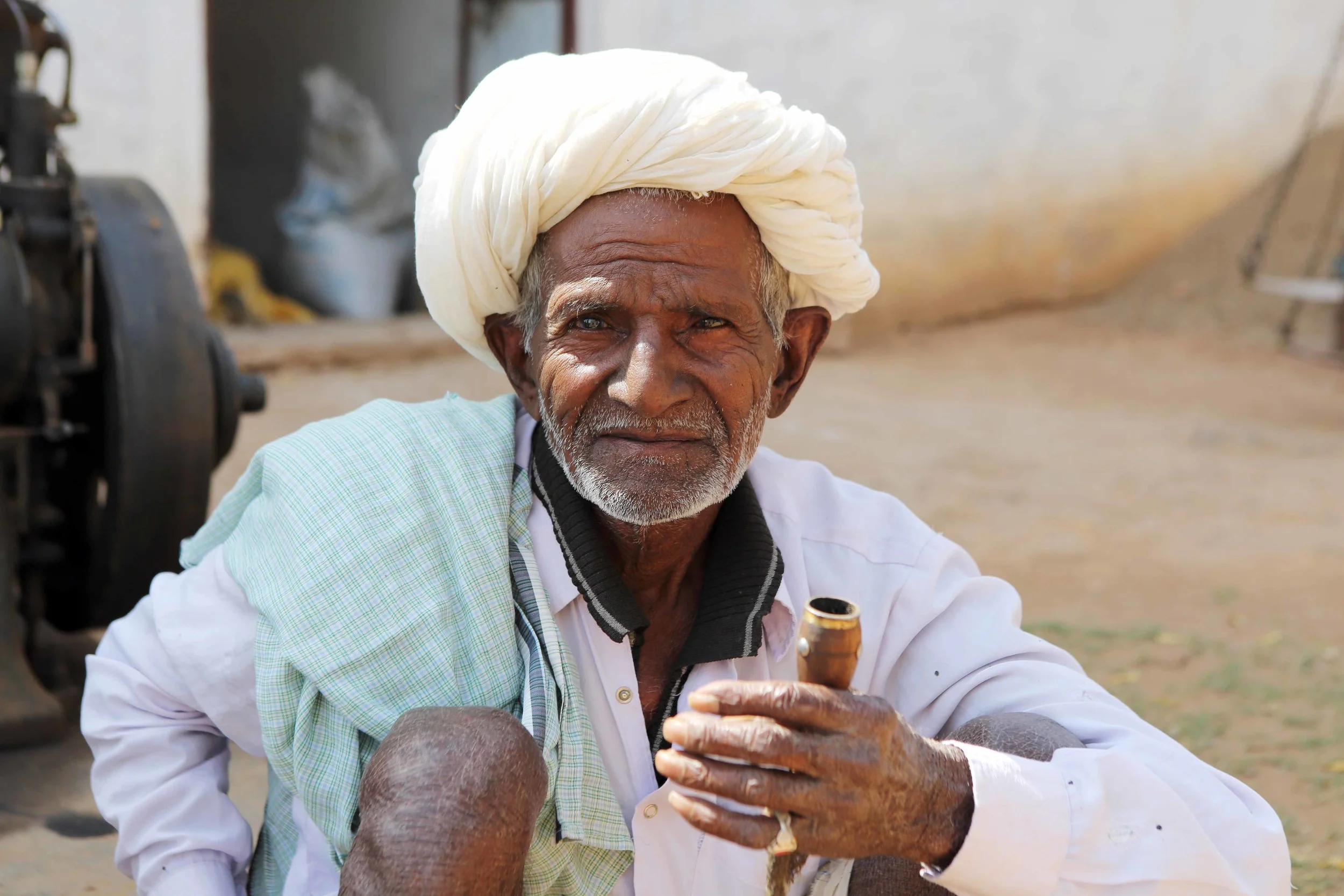 I Old farmer smoking Alwar lavo 3.16.jpg