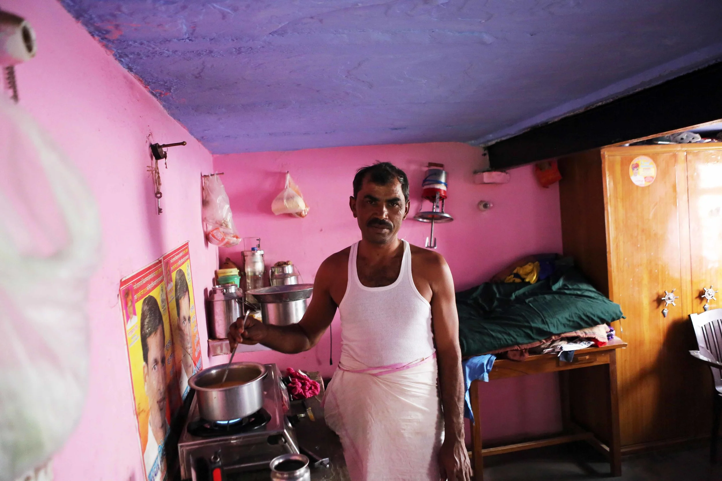 I Santos brother the farmer making tea lavo 3.16.jpg
