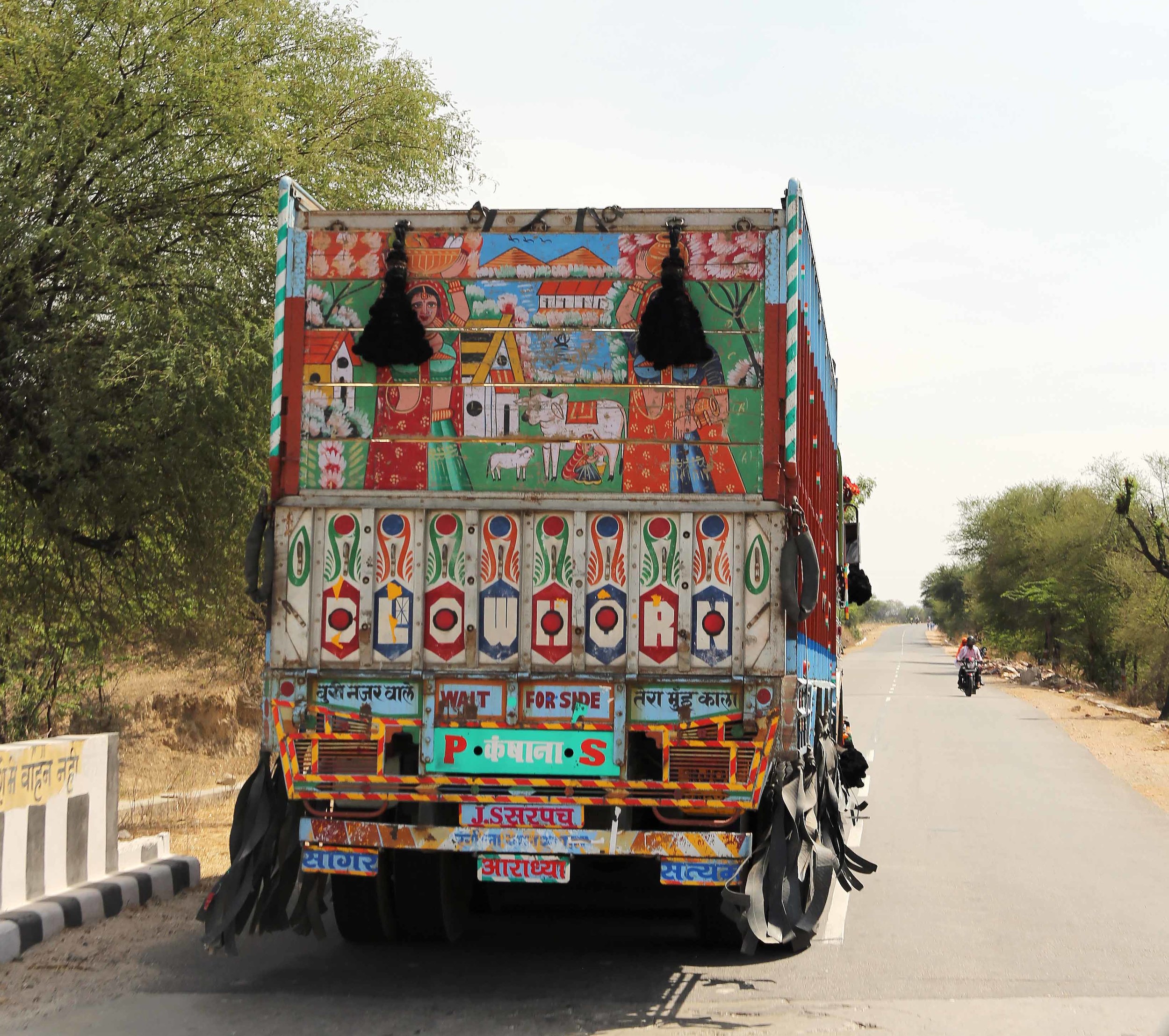 I lorry exc nice back paint lavo 3.16 .jpg