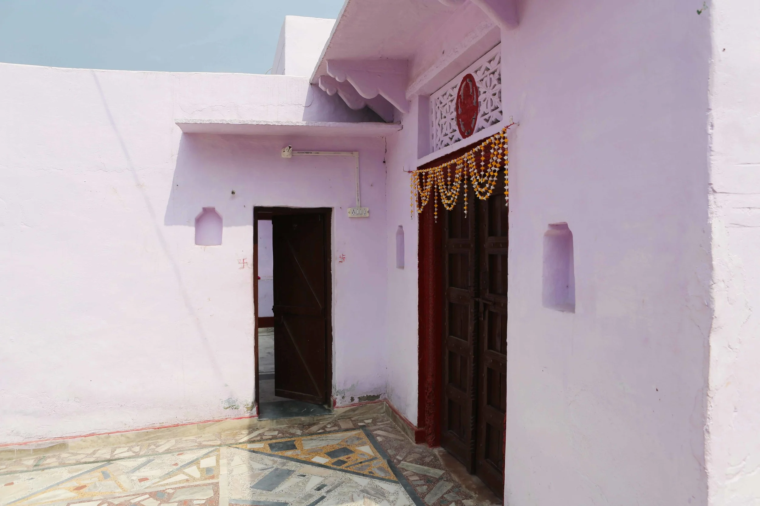 I pink entrance & door CM lavo 3.16.jpg