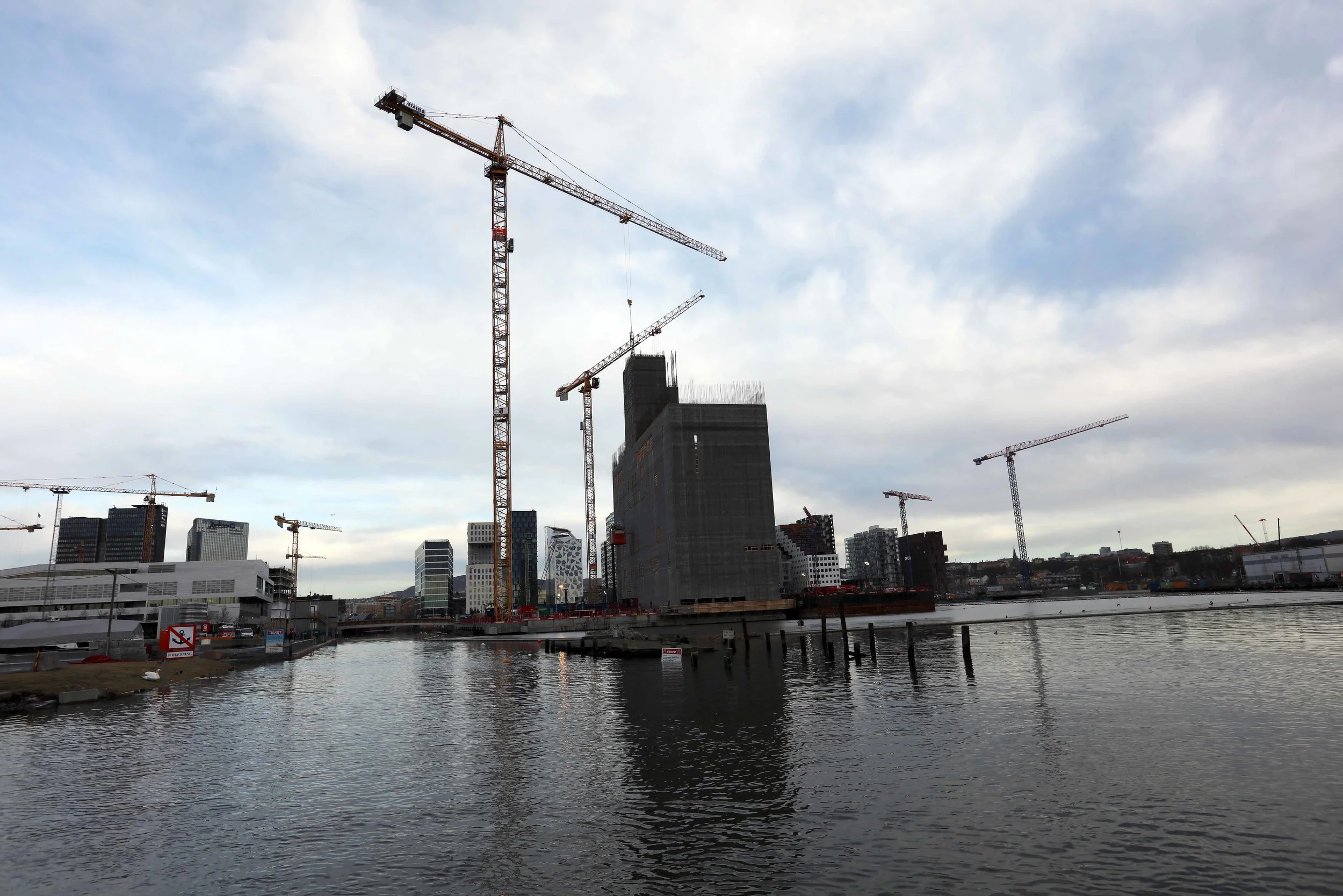 Oslo barcode + n Munch m fra vanns lavo 1.17.jpg