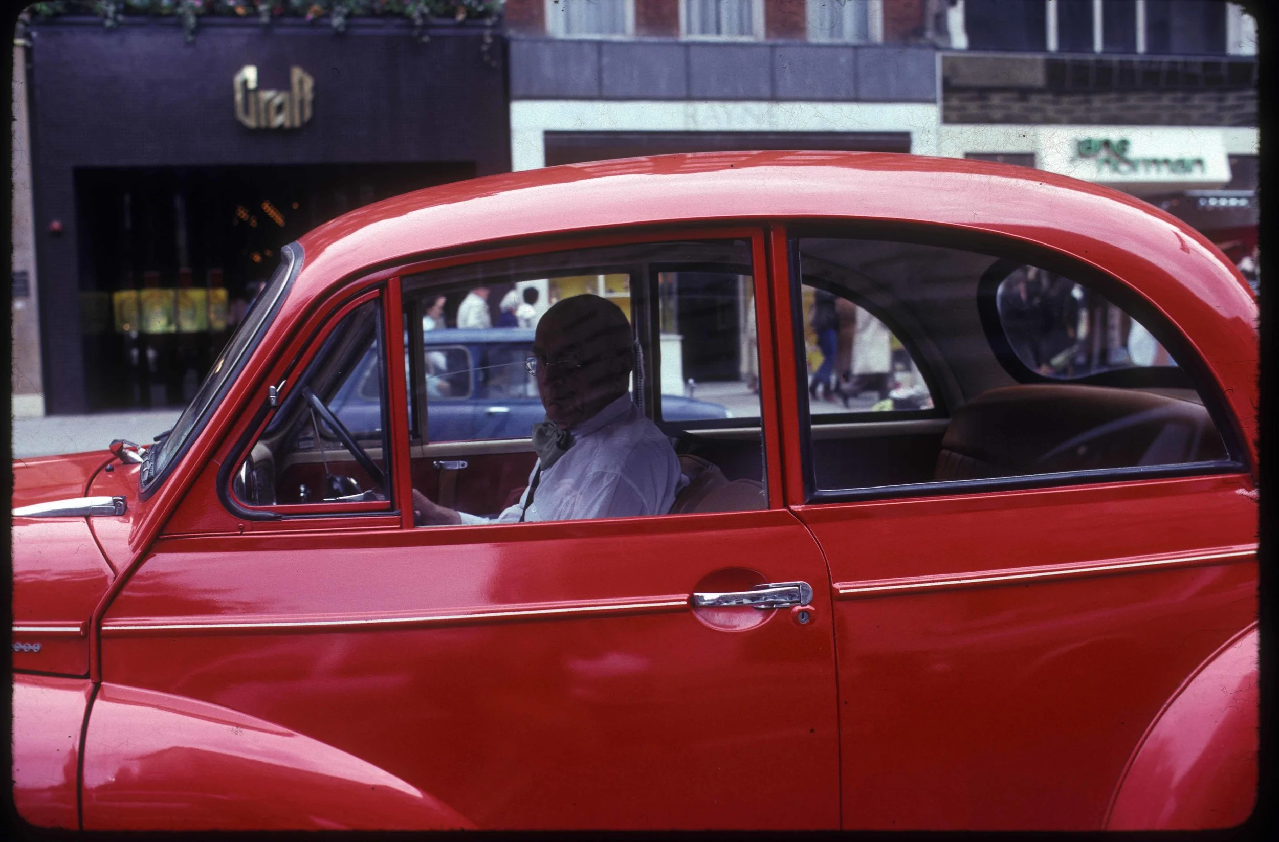 Man in red MM 1977 lavo 5.18.jpg