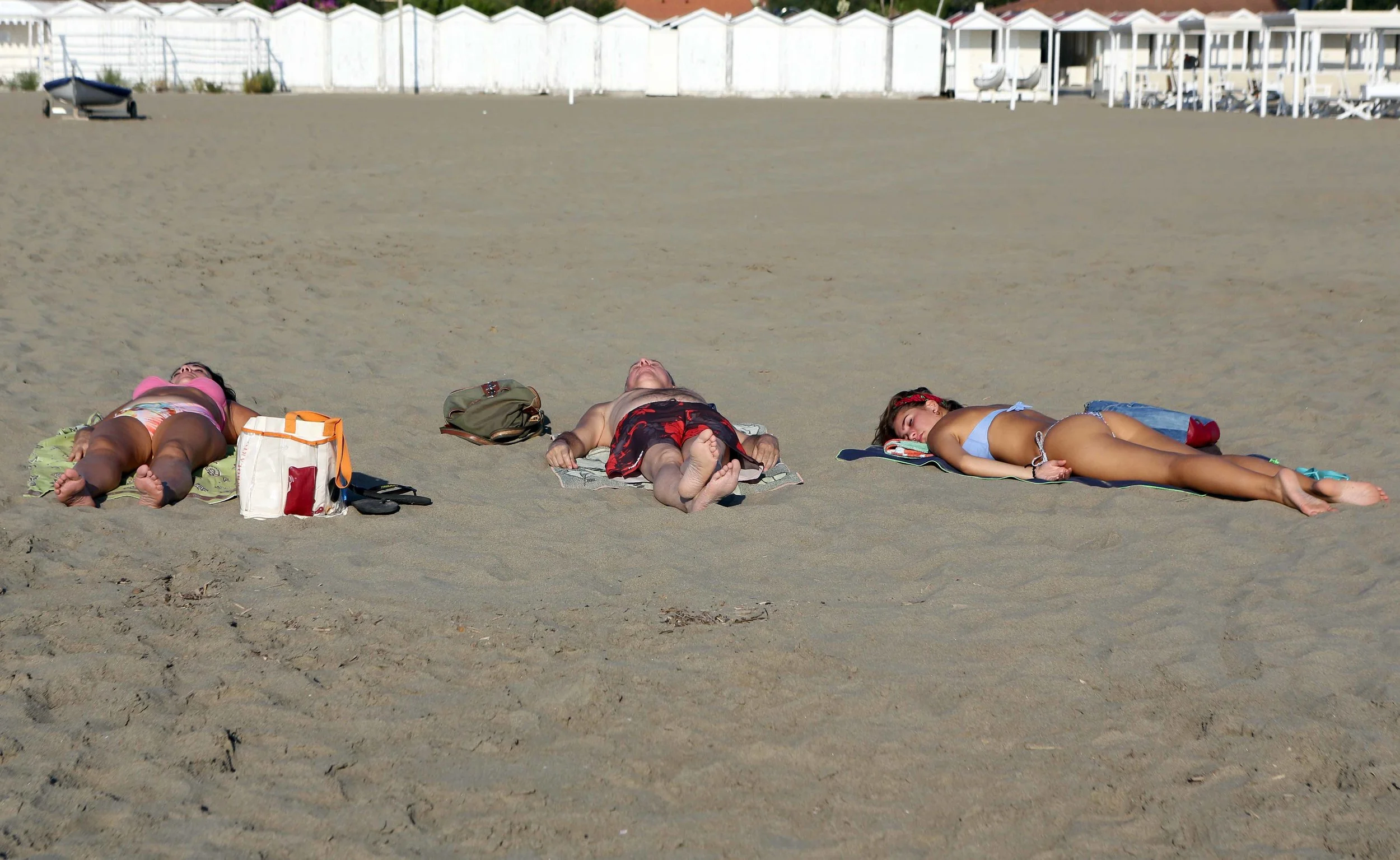 Family at sleep in sun FdM lavo 10.18.jpg
