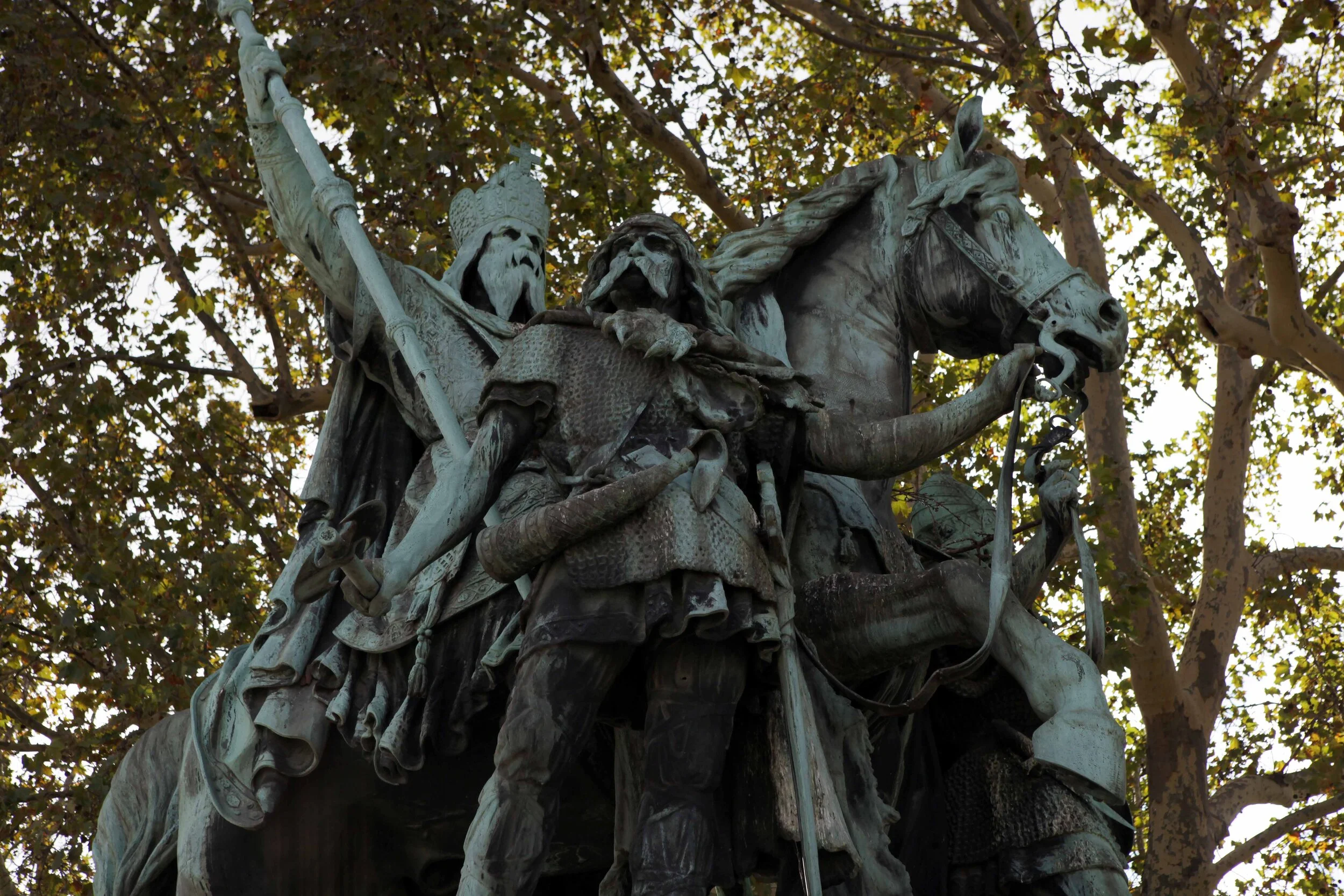 Charlemangne Notre Dame lavo detail more Paris 10.12.jpg