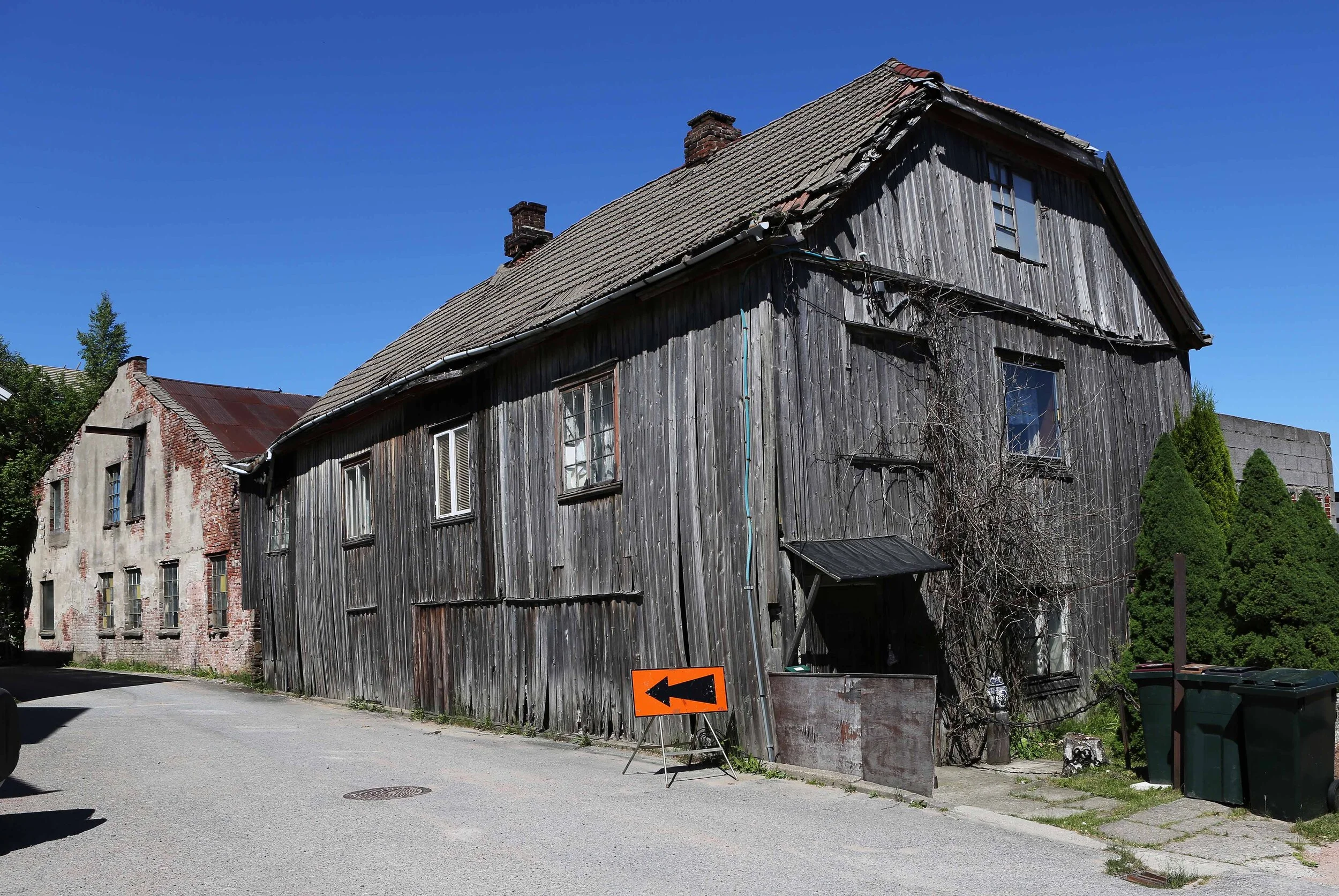 Svelviks Kåre opplag hele bygg crp lavo 6.16.jpg