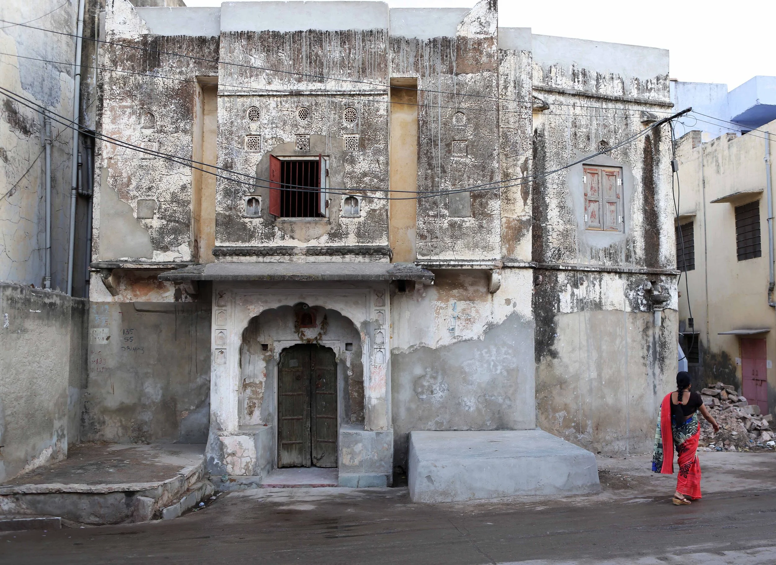 I old Jaipur house grey crp lavo 3.16.jpg