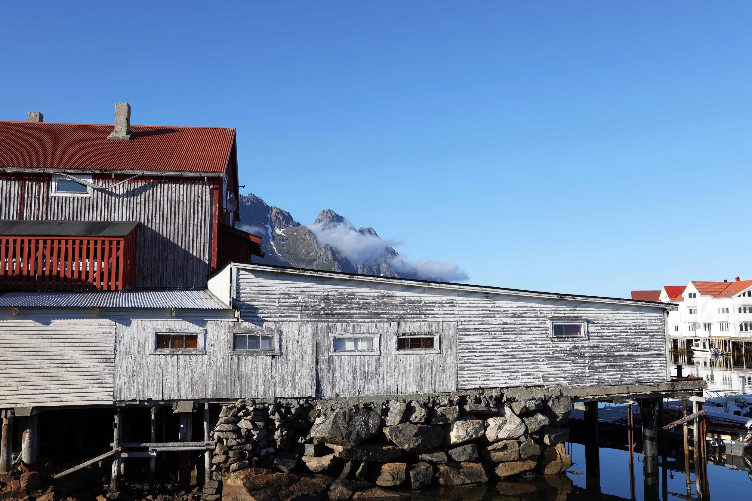 L Henningsvær m bu og brygge i sundet lavo 6.24.jpg