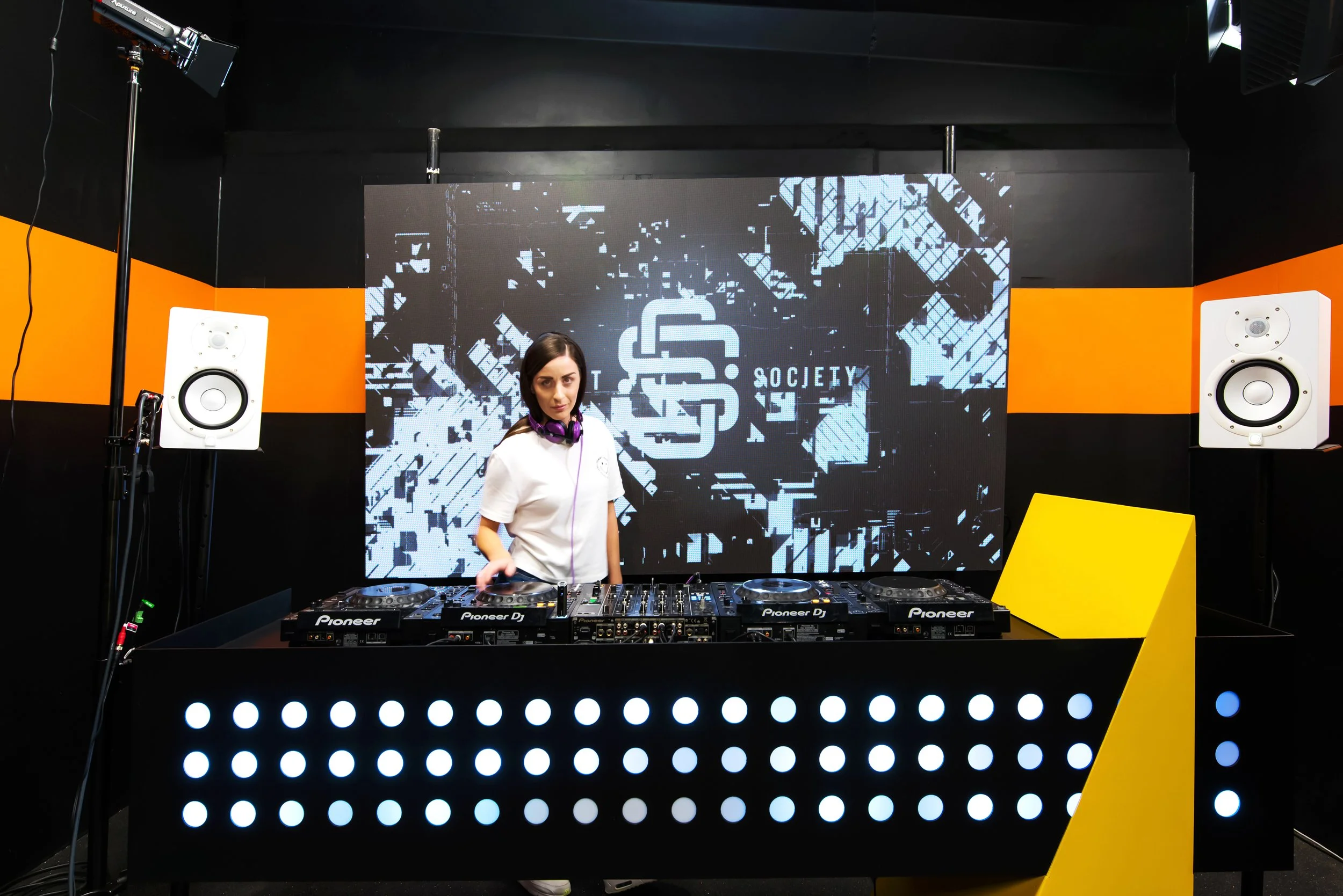 DJ STUDIO_14.jpg