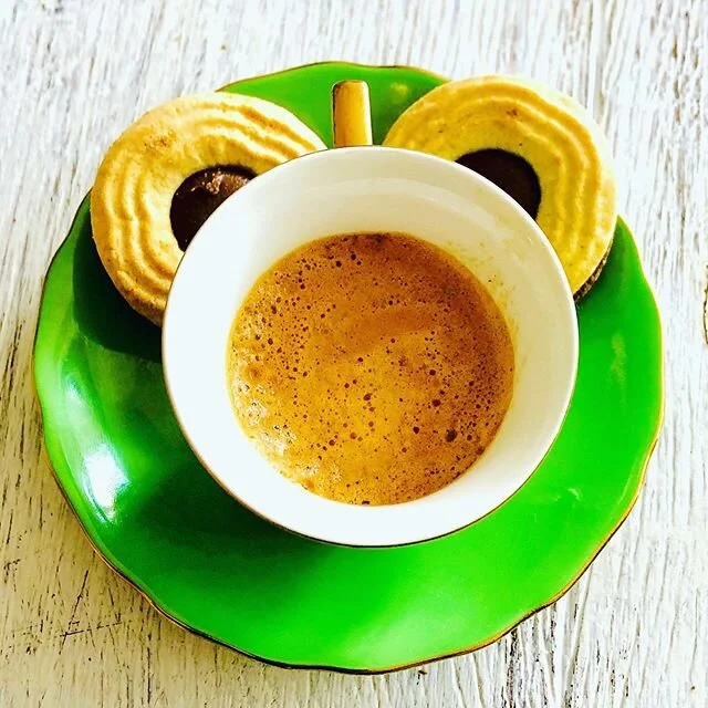 Just realized my coffee doesn&rsquo;t want me to finish it😁‼️#Photobynow #coffee #coffeelover #fika #fikatime #ballerina