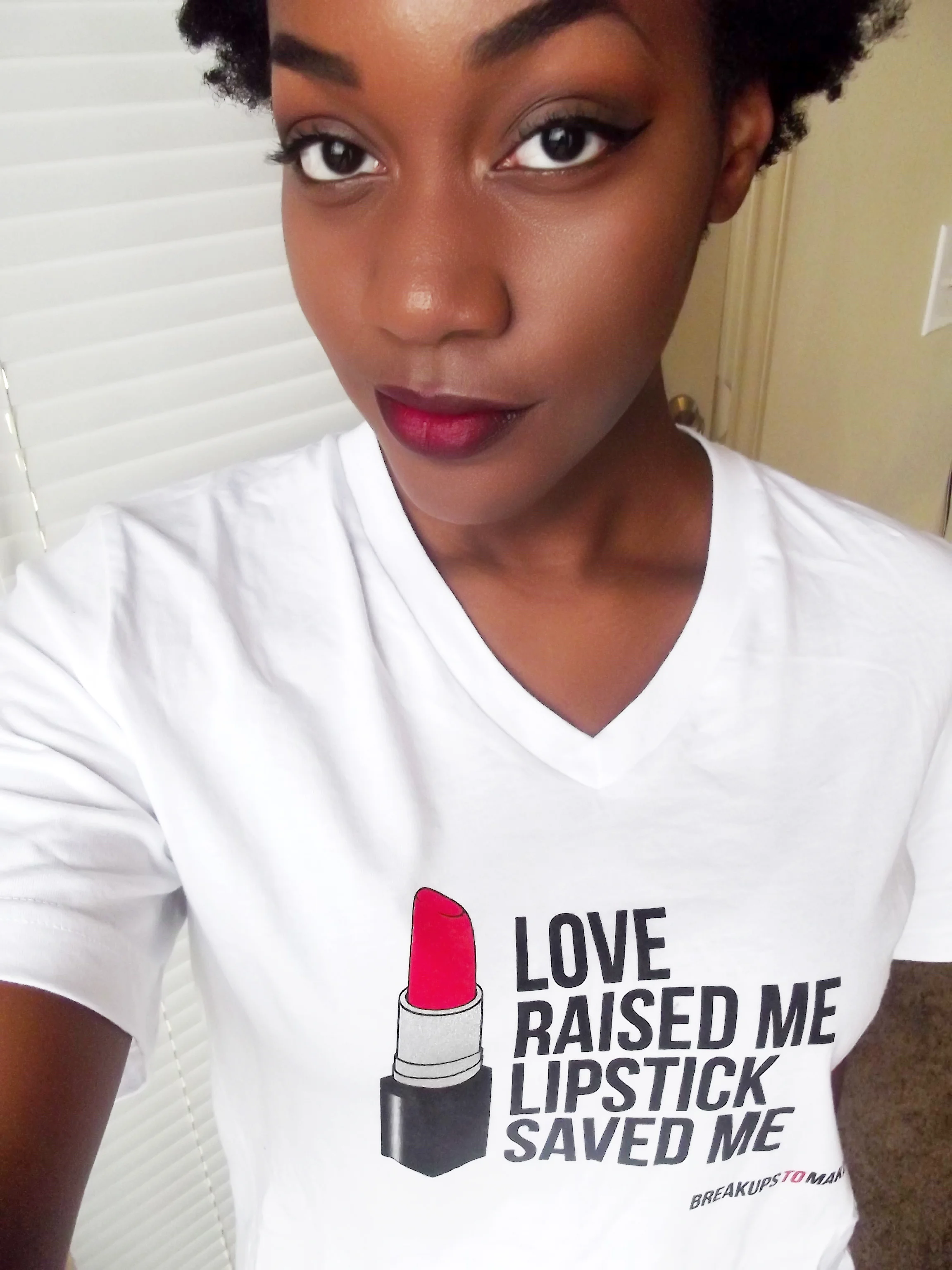 breakups-to-makeup-lipstick-shirt.jpg