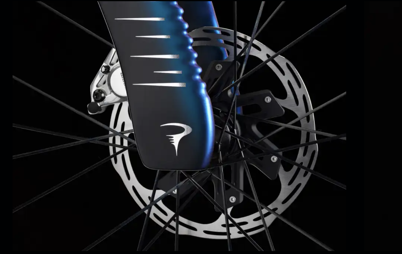 Pinarello BOLIDE F TR Carbon Triathlonrahmen mit aerodynamischem Cockpit und integrierten Komponenten